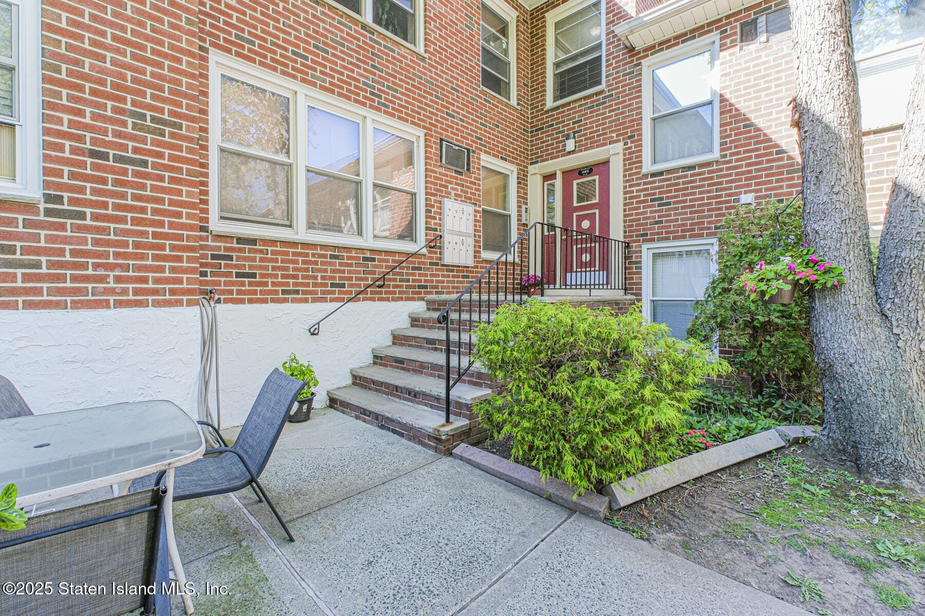 485 Armstrong Avenue D3 Image 2