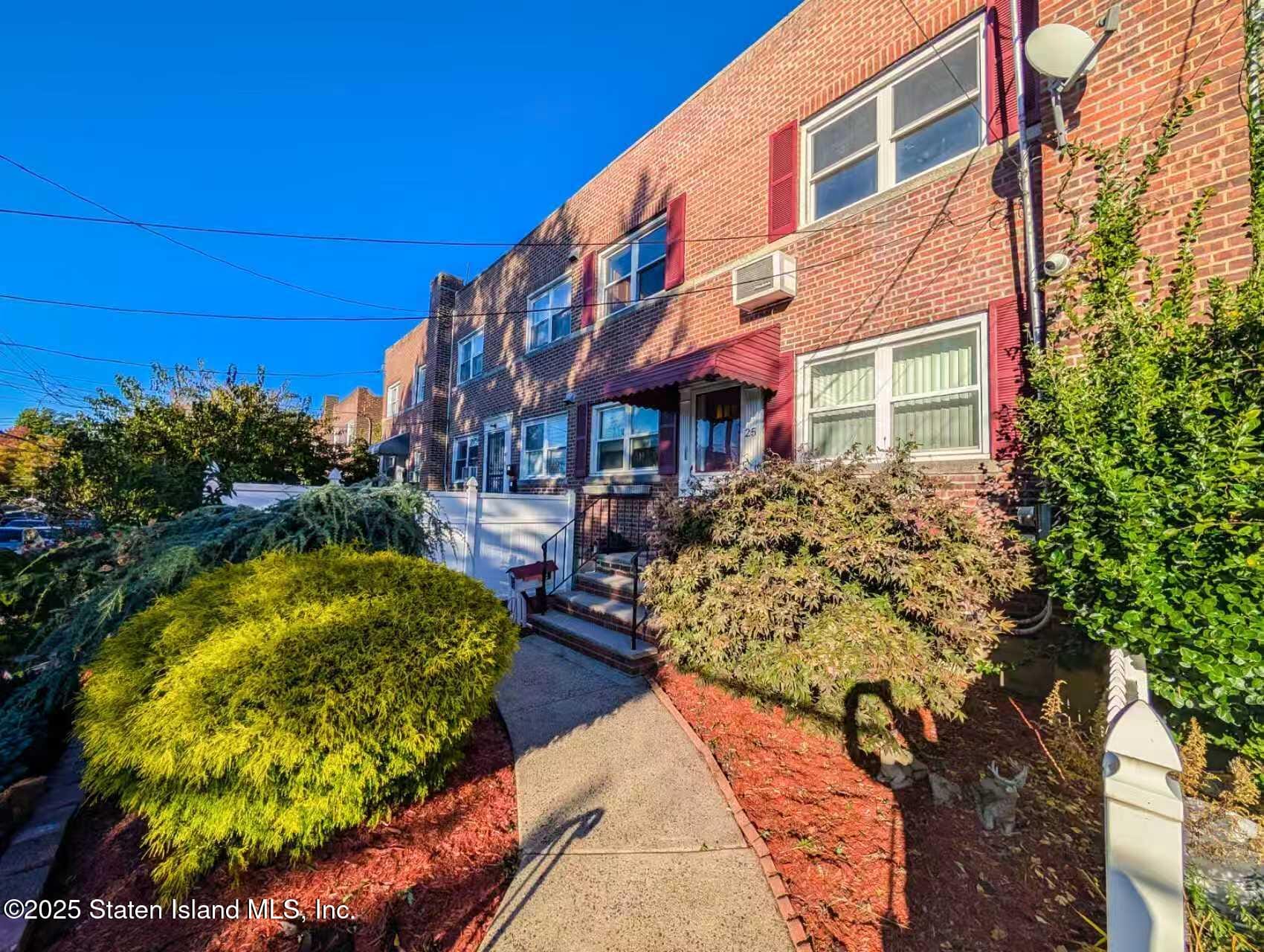 25 Winthrop Place Image 2