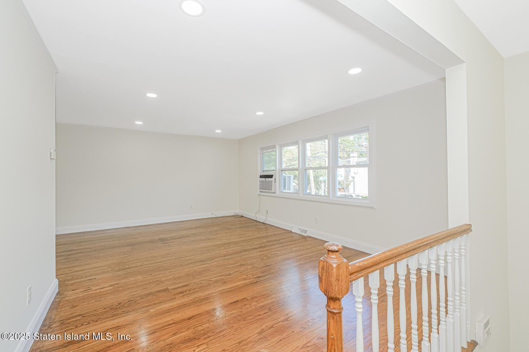 3542 Richmond Avenue Image 5