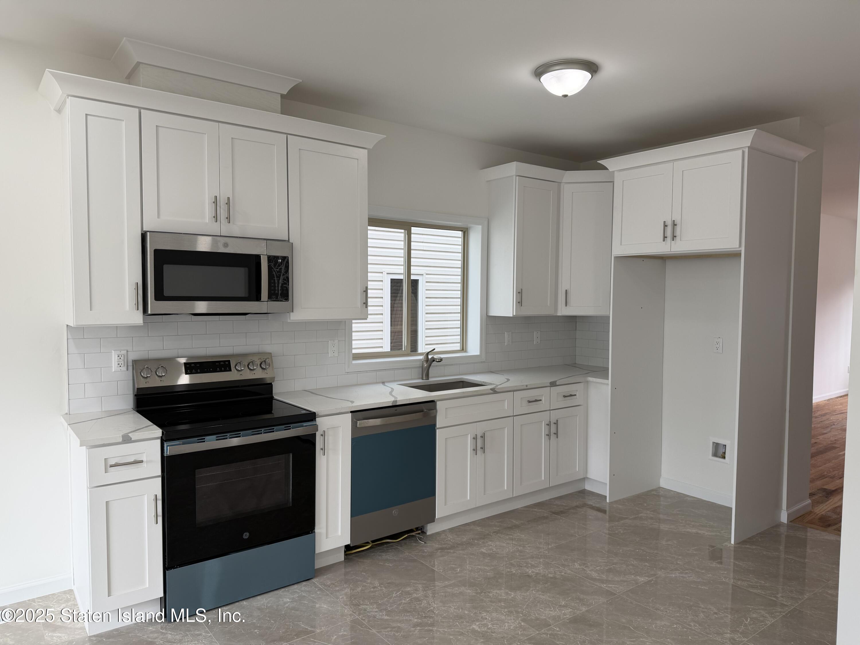 106 Burke Avenue Image 5