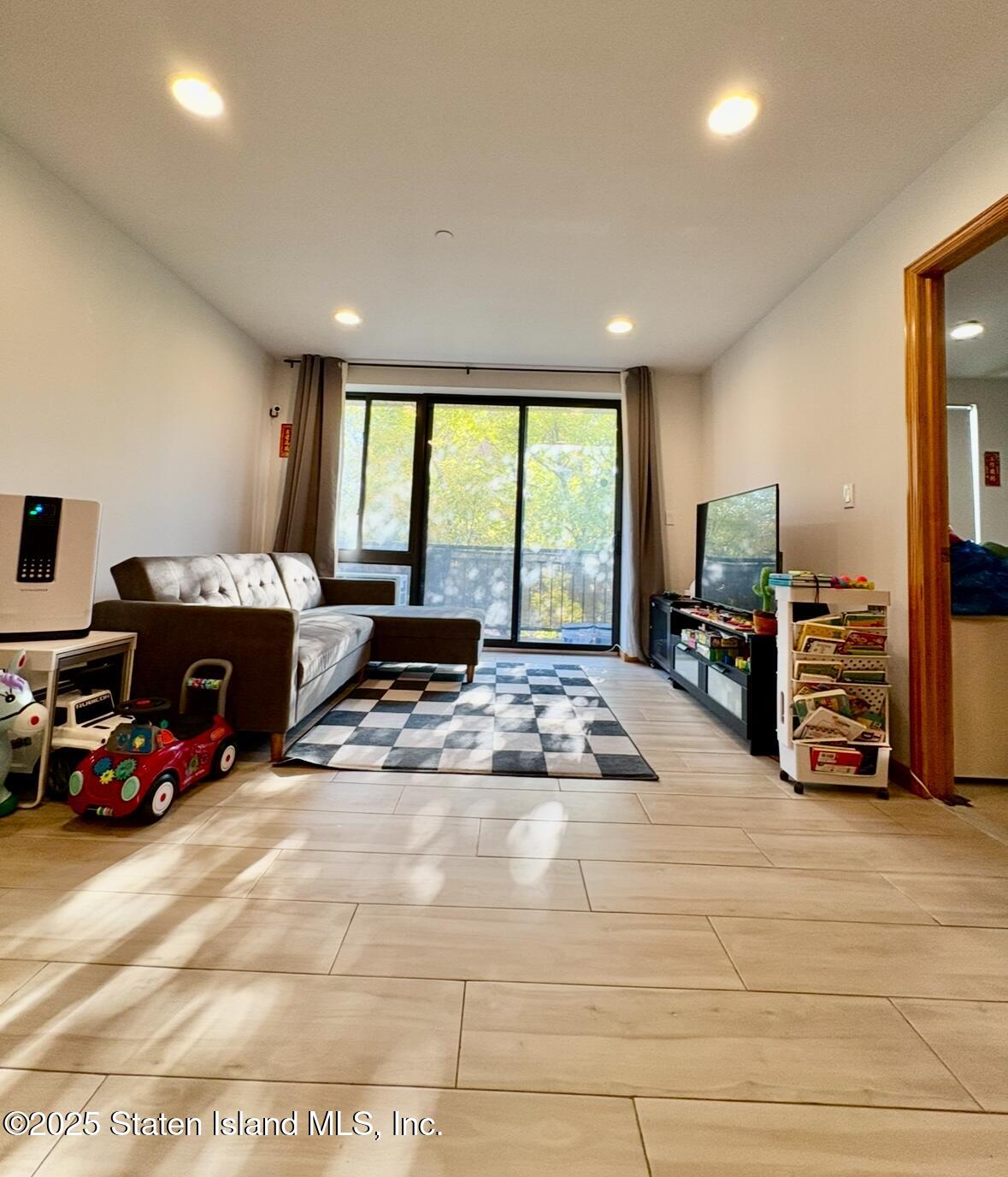 229 55th Street 3a Image 2