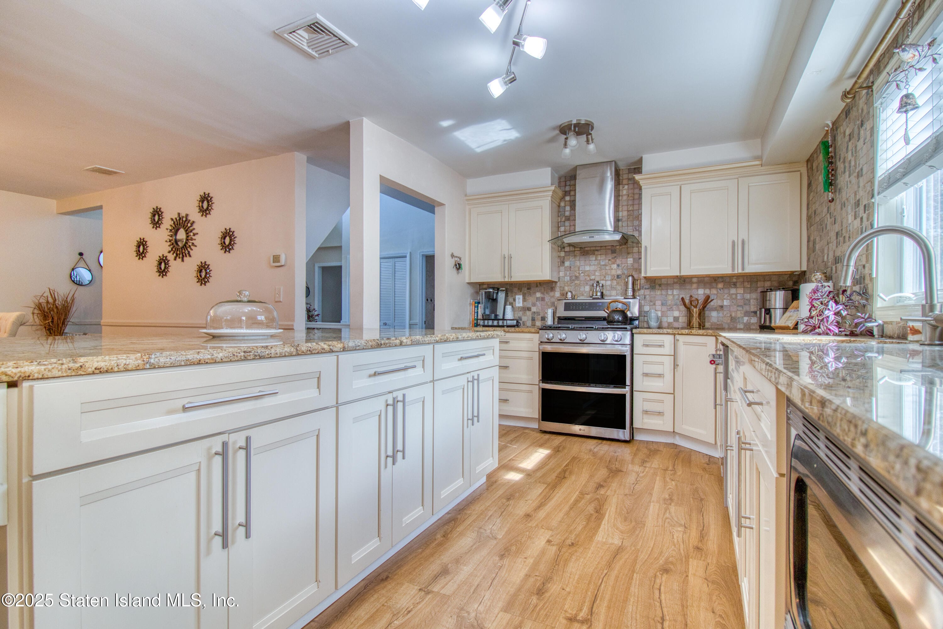 30 Woodvale Loop, Staten Island, NY, 10309 image 13