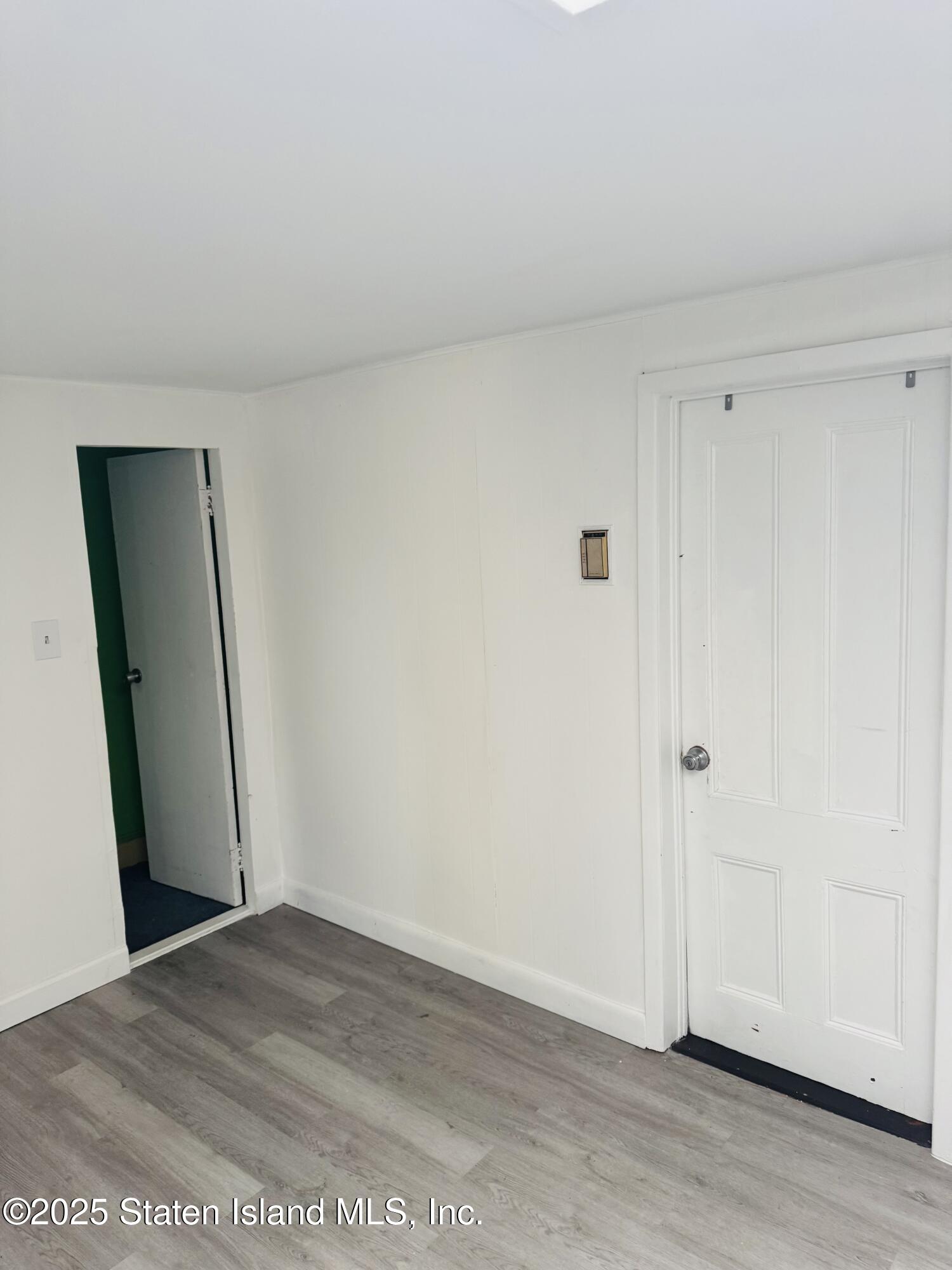 113 Van Pelt Avenue Image 1