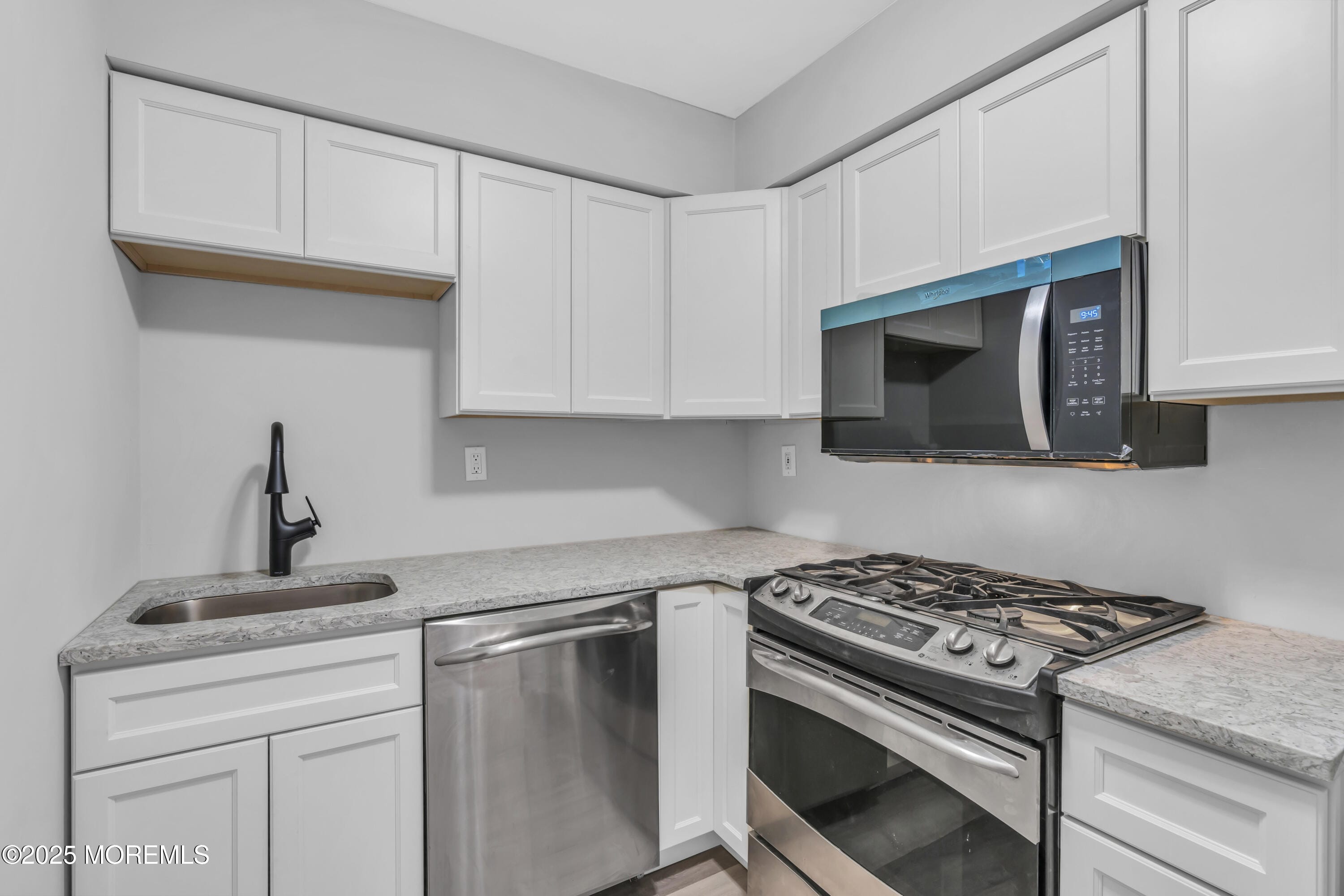 213 Main Street 17, Keansburg, NJ, 07734 image 12