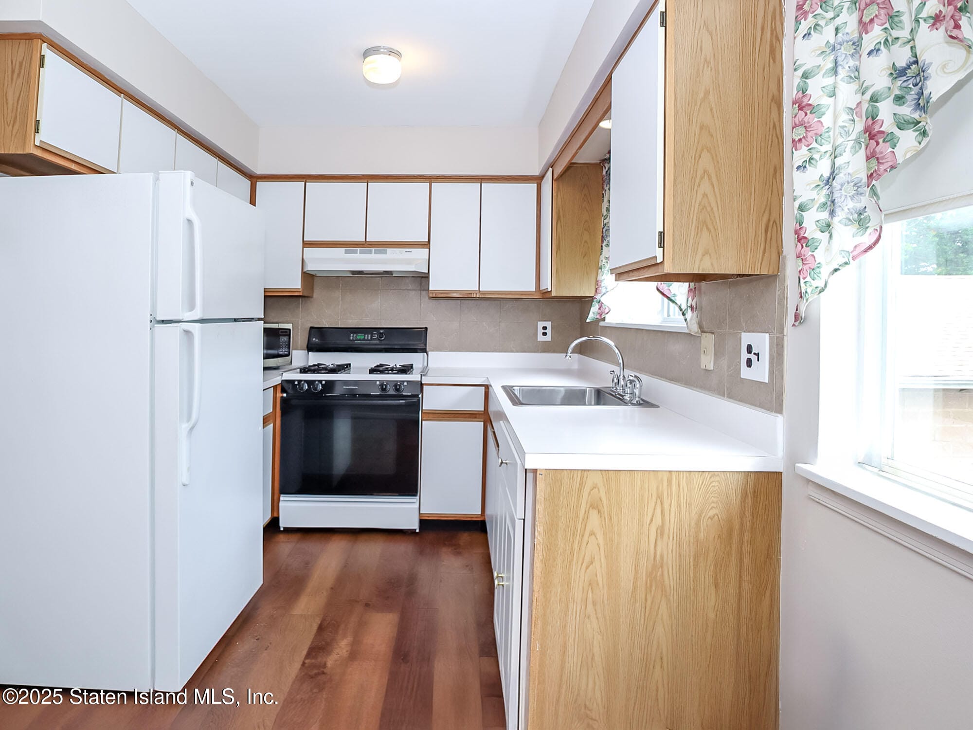 20 Gil Court, Staten Island, NY, 10312 image 7