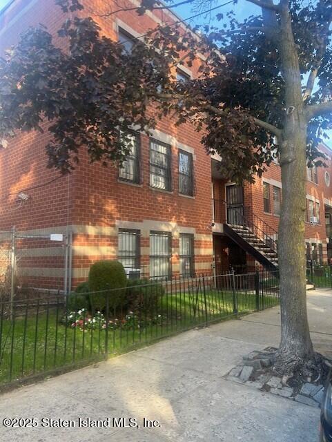 54 Veronica Place 1b, Brooklyn, NY, 11226