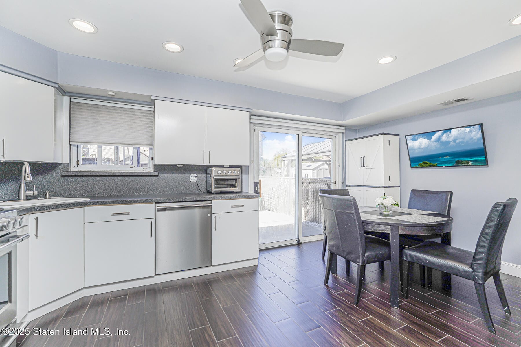 69 Rolling Hill Green, Staten Island, NY, 10312 image 9