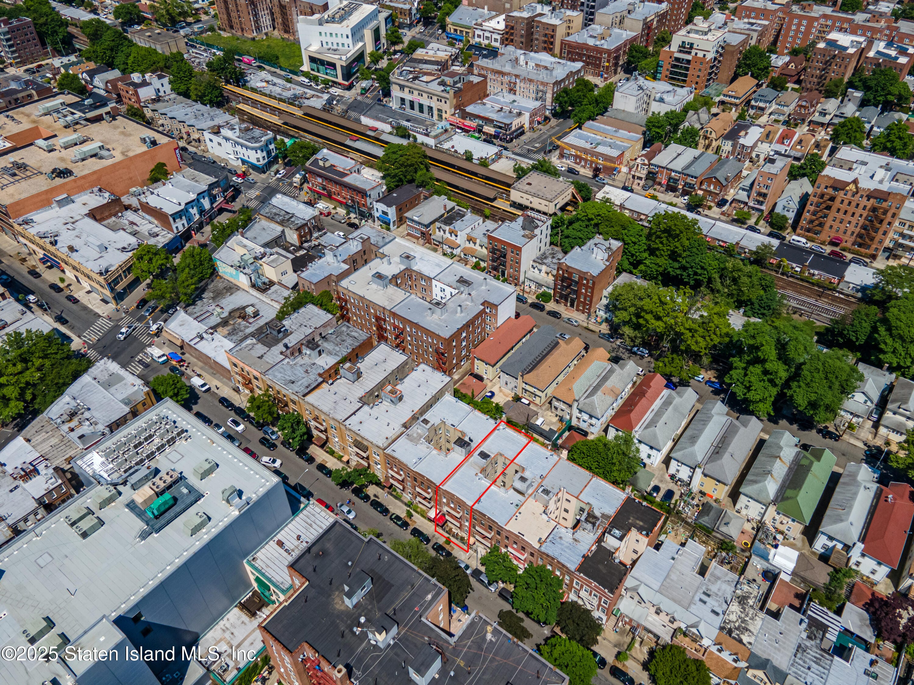 1727 E East 14th Street Image 3