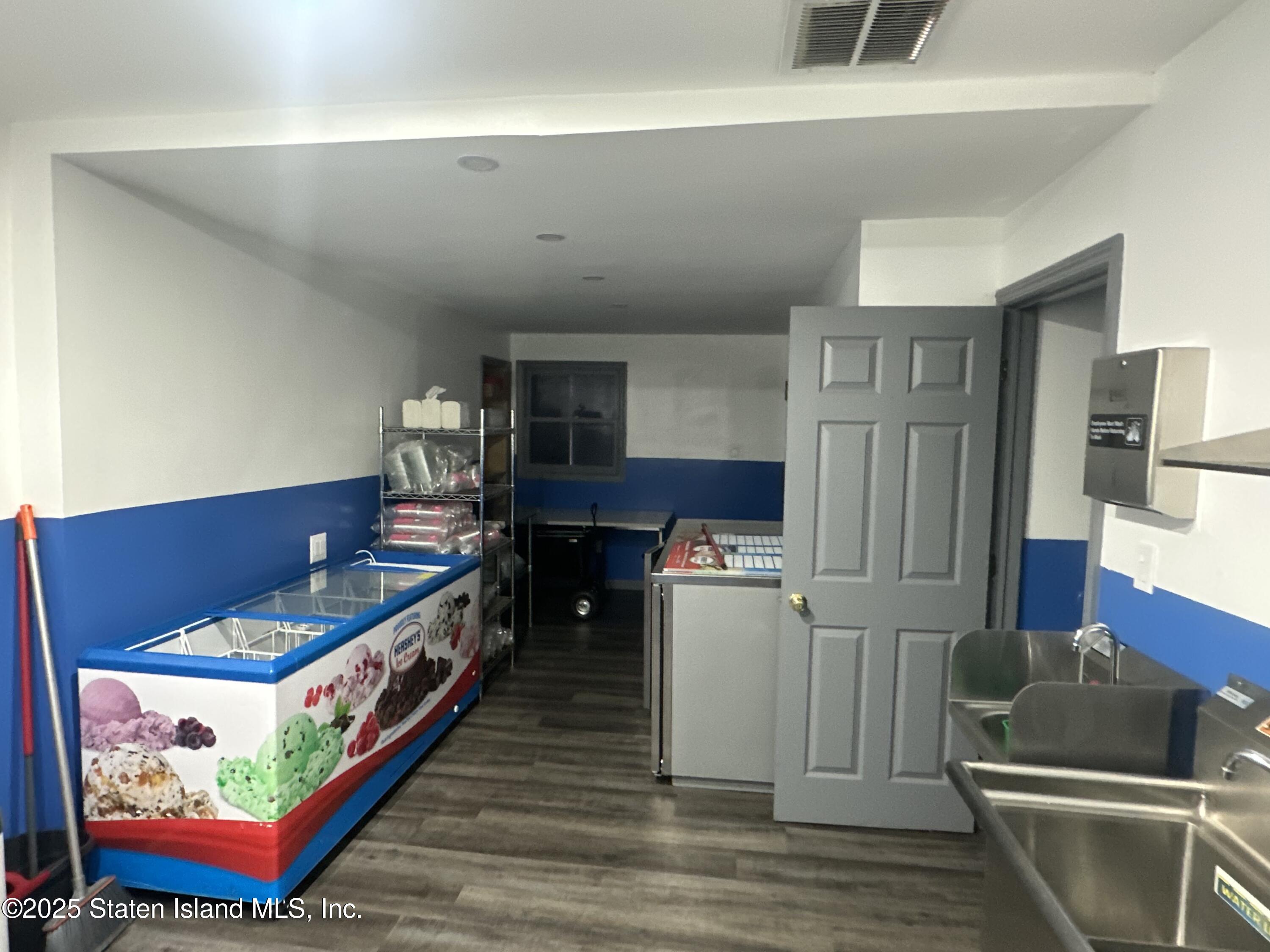 225 Van Brunt Street, Brooklyn, NY, 11231 image 8