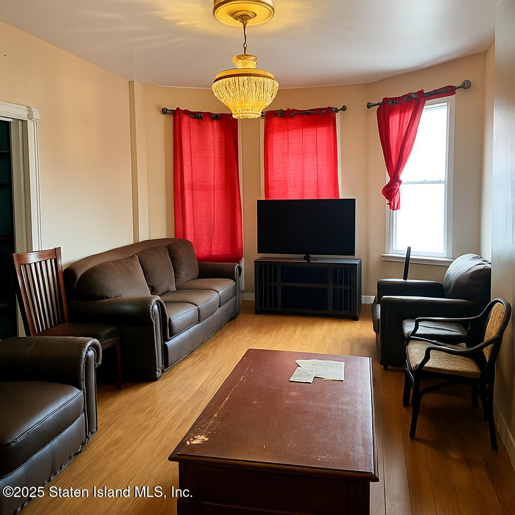 179 Benziger Avenue Image 4