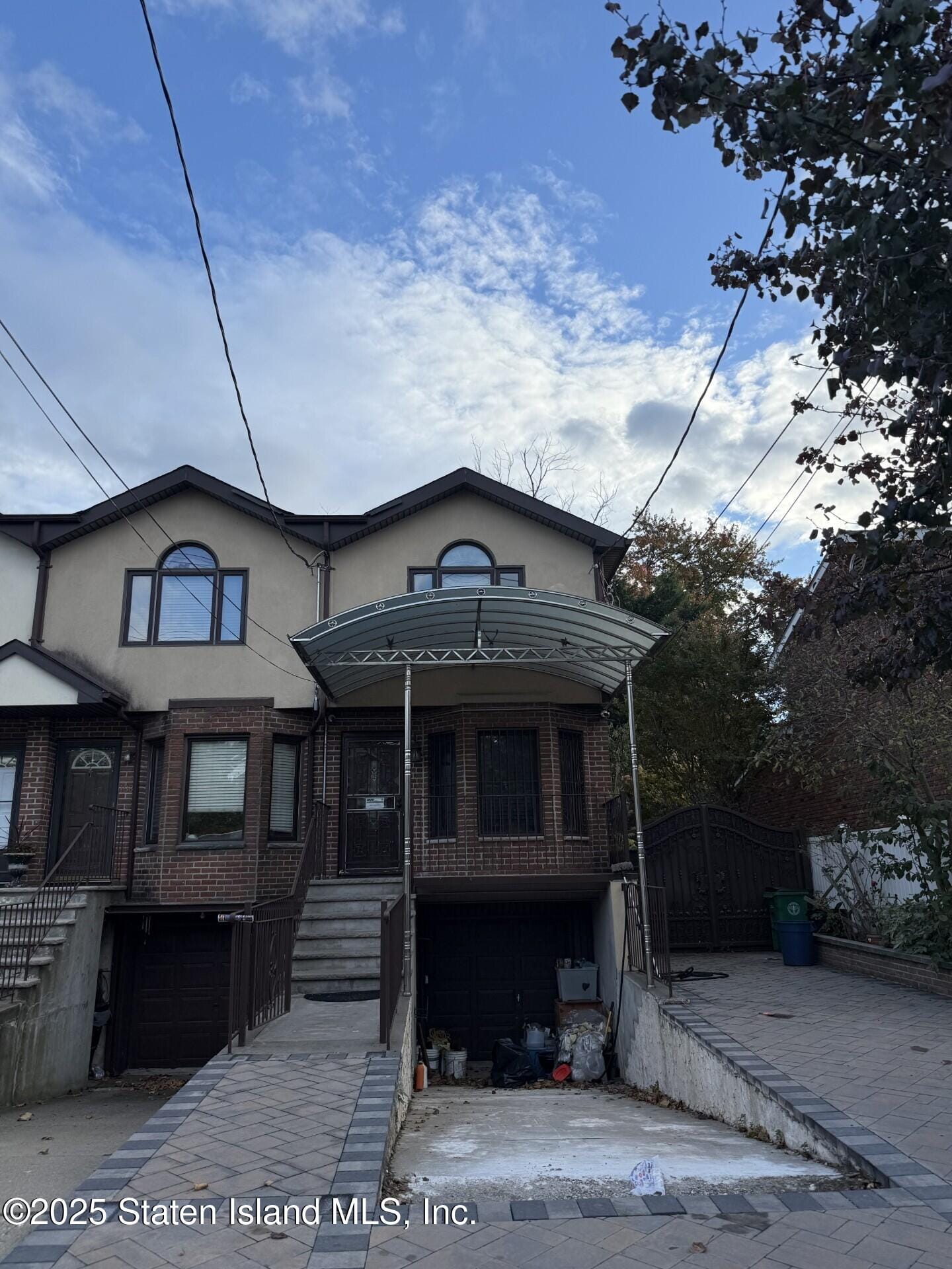 140 Lander Avenue Image 3