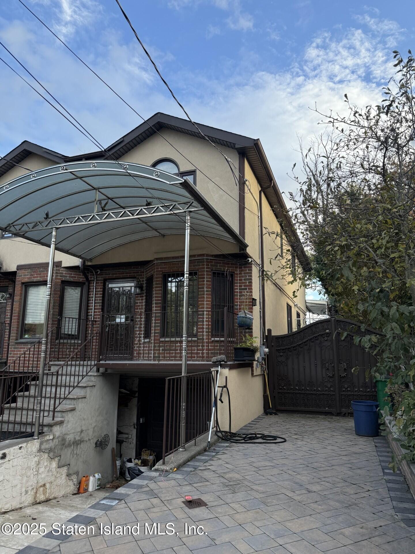 140 Lander Avenue Image 2