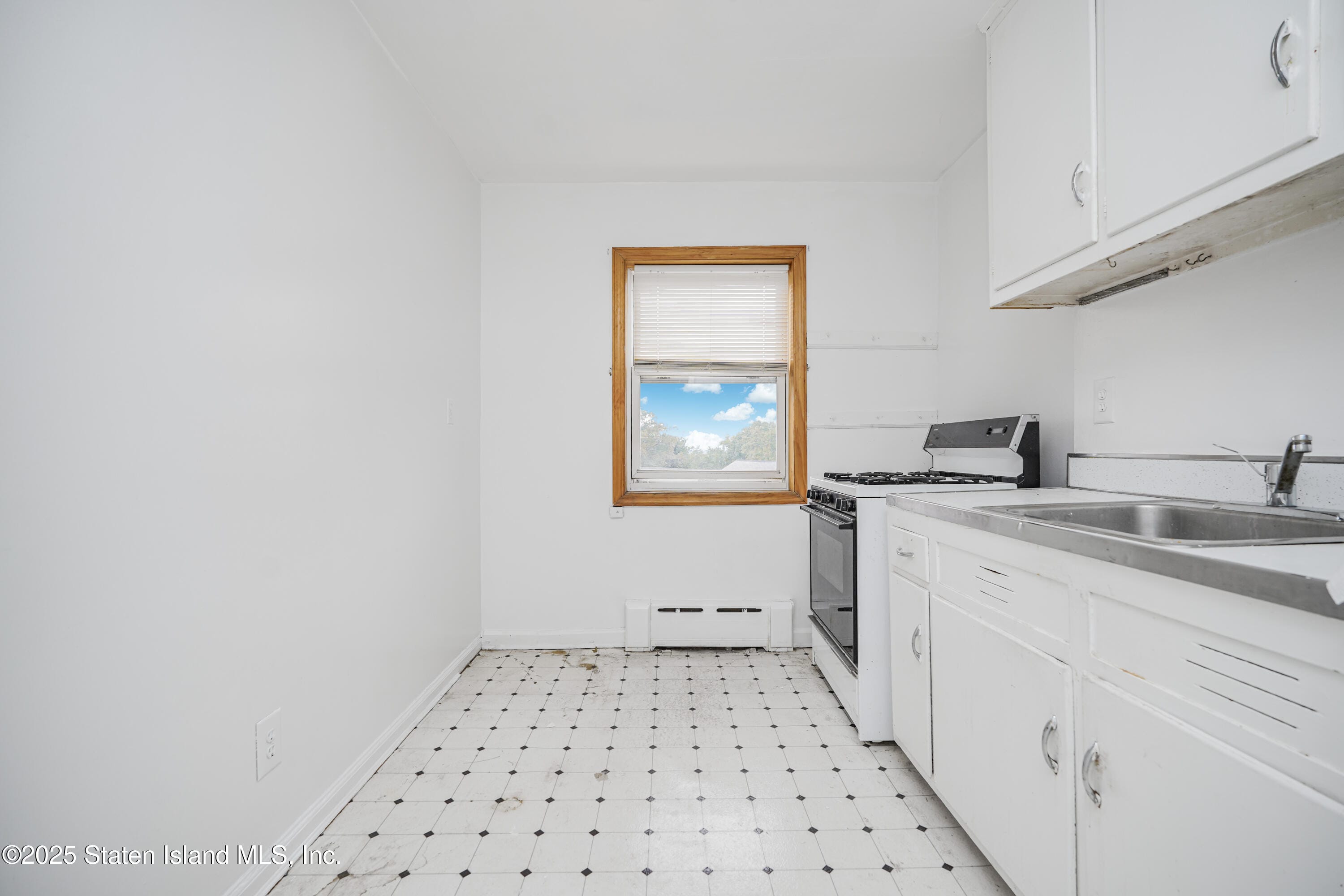 50 Seth Court B Image 3