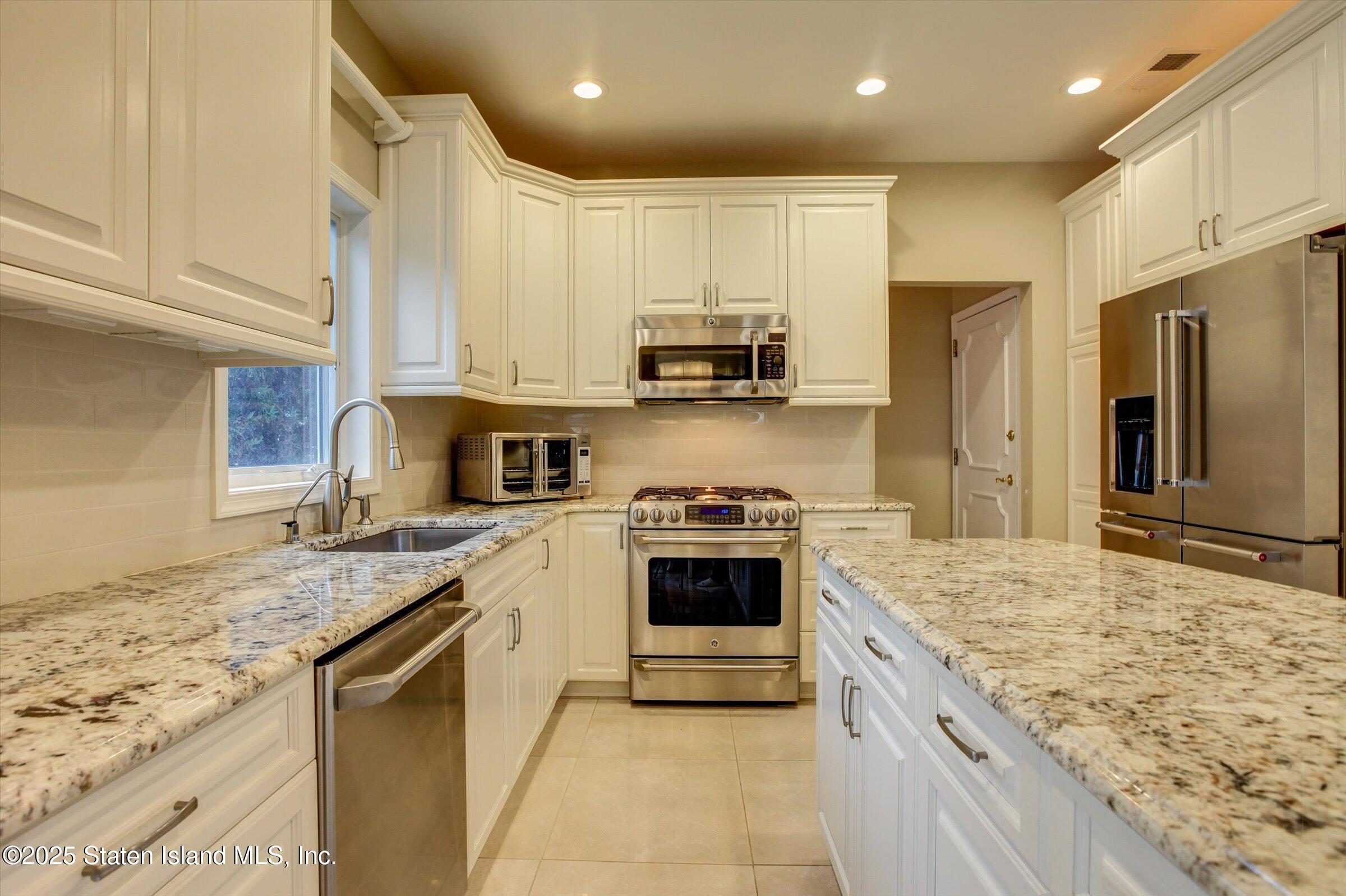 139 Finlay Street, Staten Island, NY, 10307 image 14