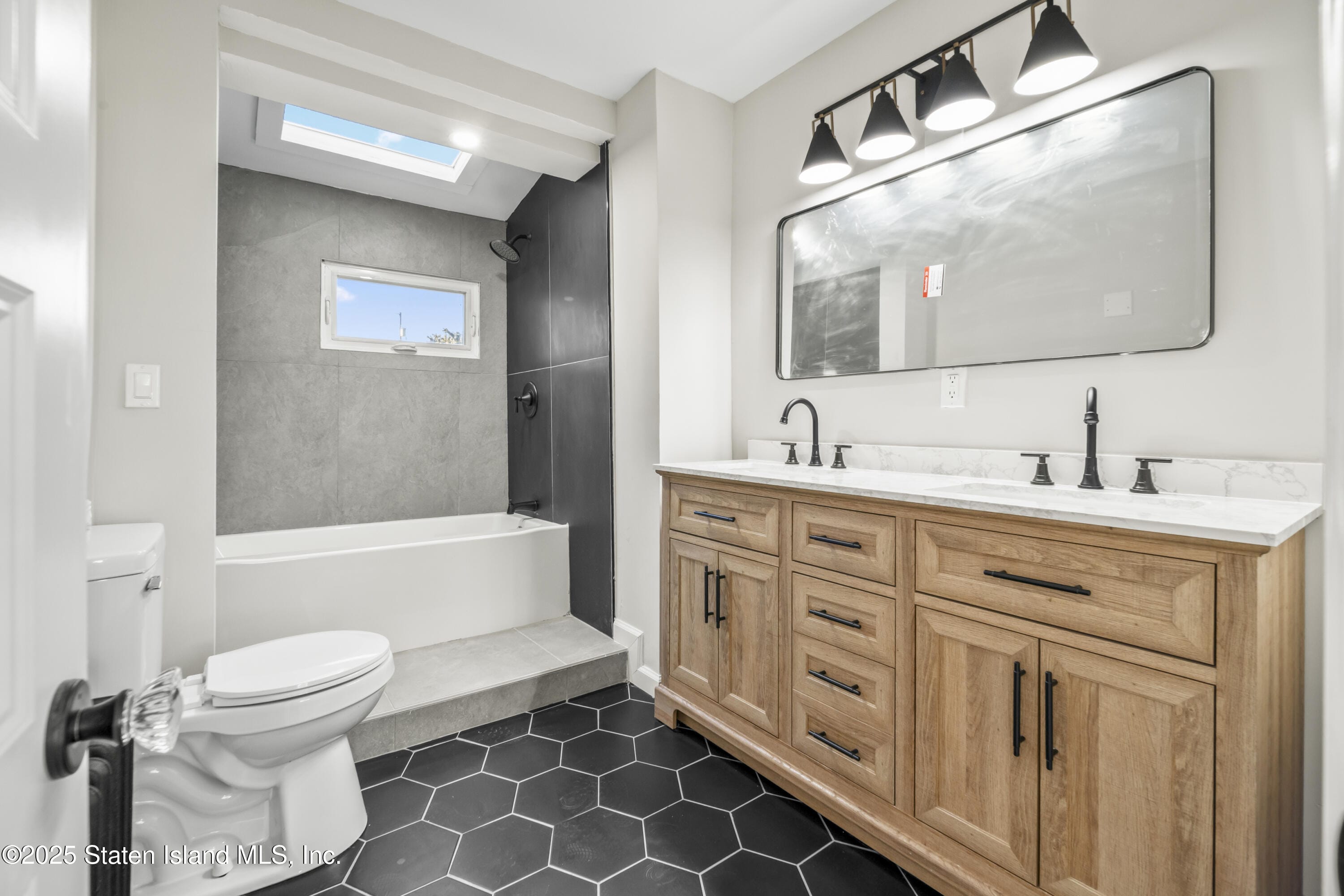 311 Tompkins Avenue, Staten Island, NY, 10304 image 19