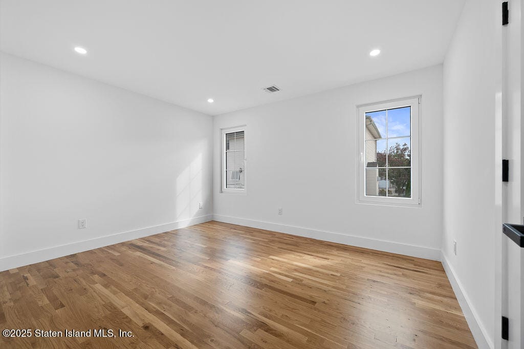 5635 Amboy Road, Staten Island, NY, 10309 image 22