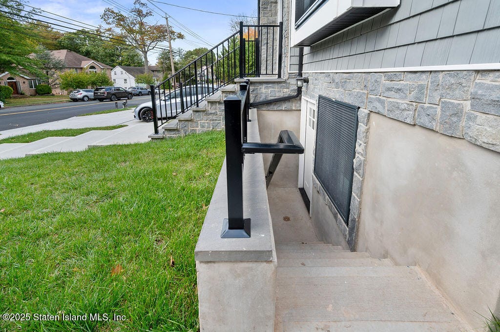 5635 Amboy Road, Staten Island, NY, 10309 image 27