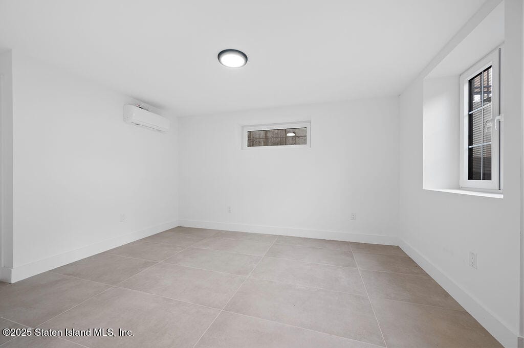 5635 Amboy Road, Staten Island, NY, 10309 image 28