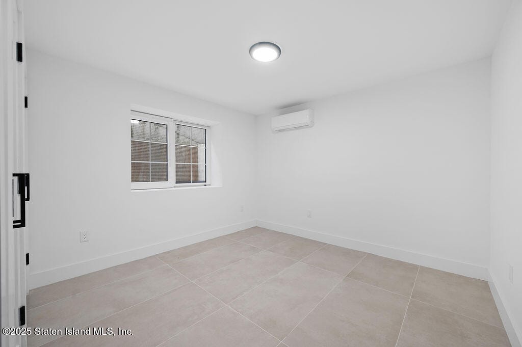 5639 Amboy Road, Staten Island, NY, 10309 image 32