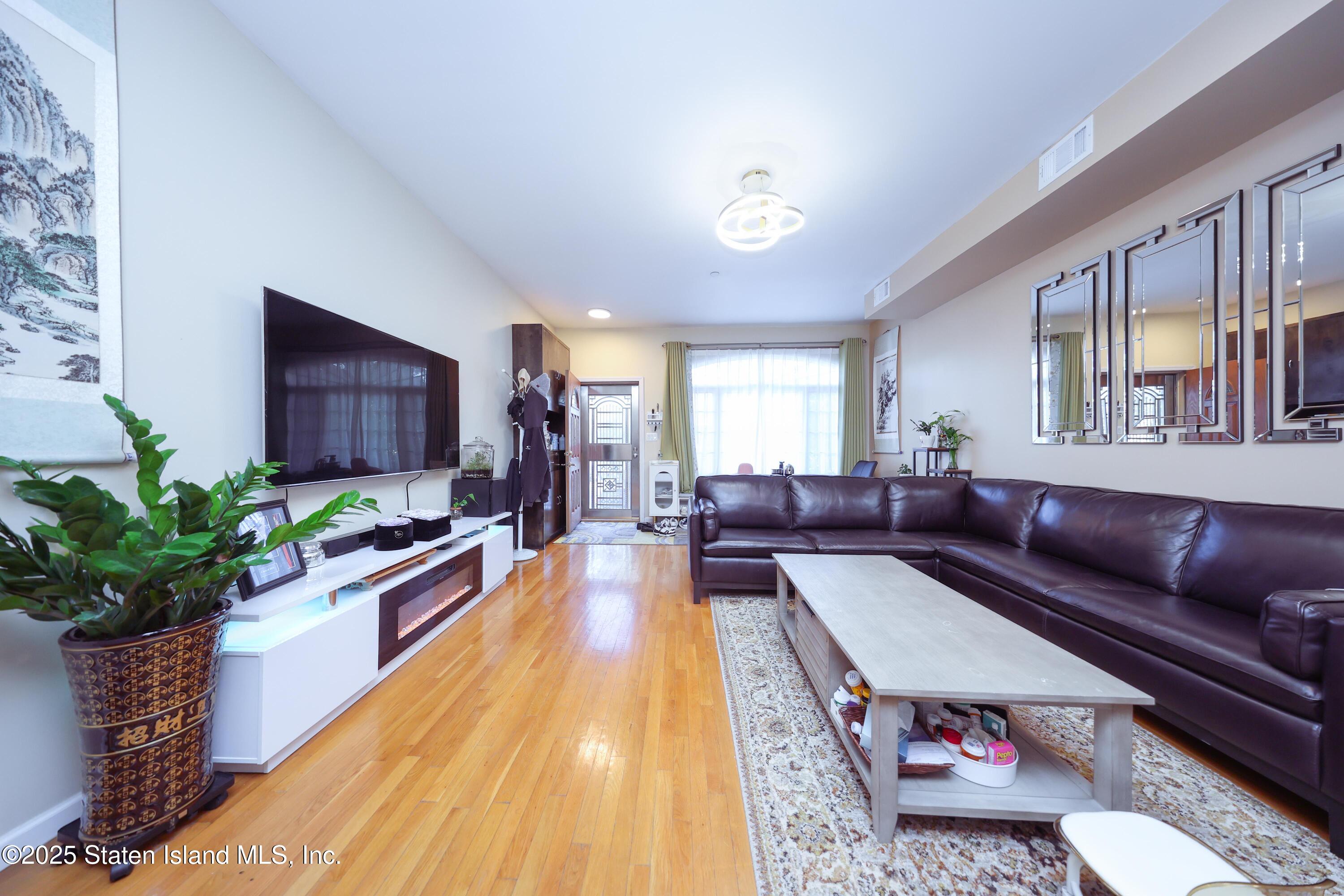 103 Townsend Avenue, Staten Island, NY, 10304 image 10