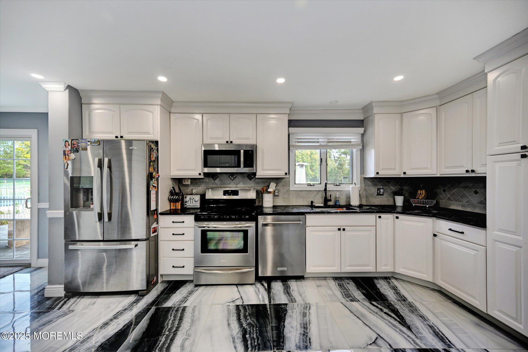 75 N Rochdale Avenue, Millstone, NJ, 08535 image 9