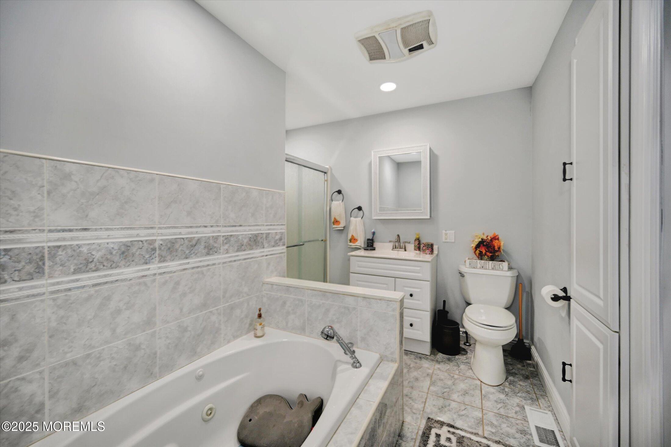 75 N Rochdale Avenue, Millstone, NJ, 08535 image 18
