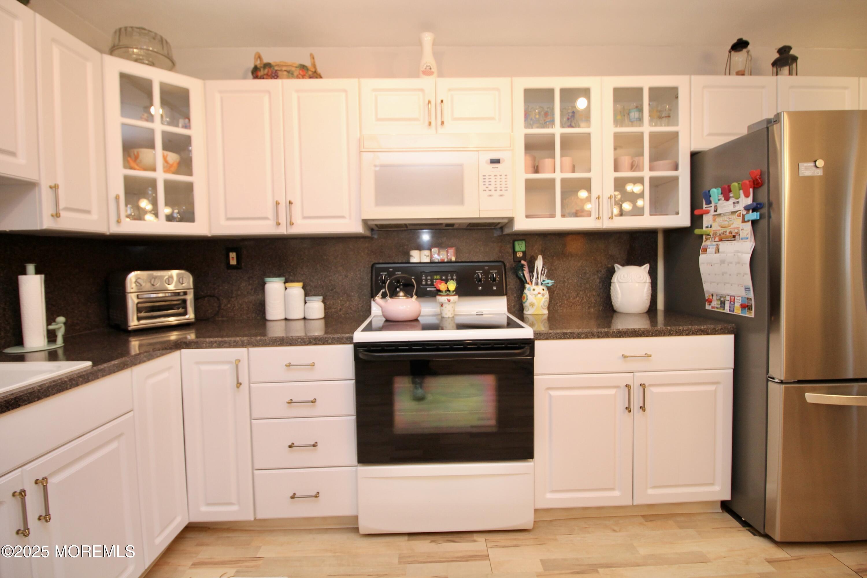 119 Muhlen Platz E, Freehold, NJ, 07728 image 15