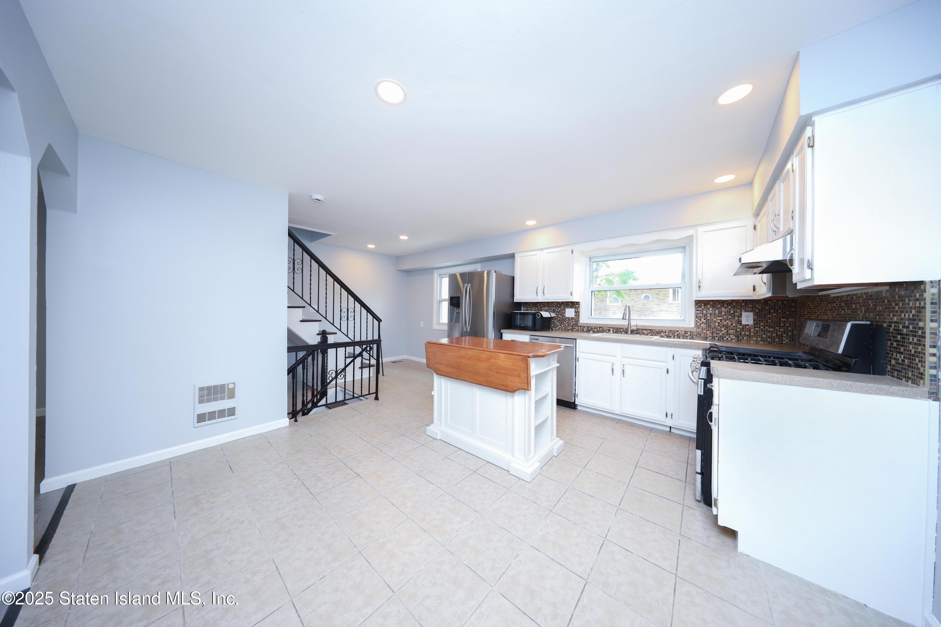 2 Remsen Street, Staten Island, NY, 10304 image 12