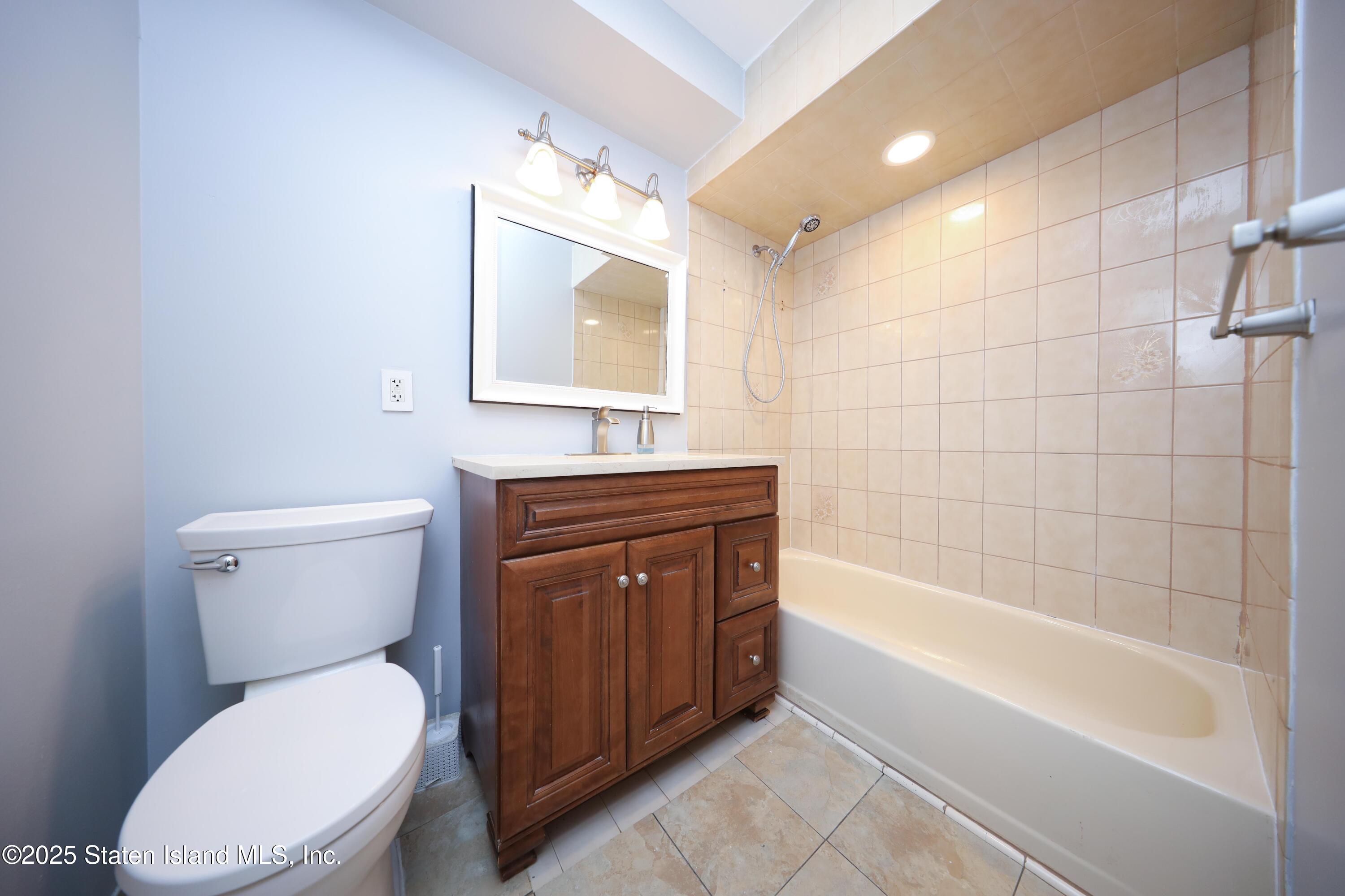 2 Remsen Street, Staten Island, NY, 10304 image 16