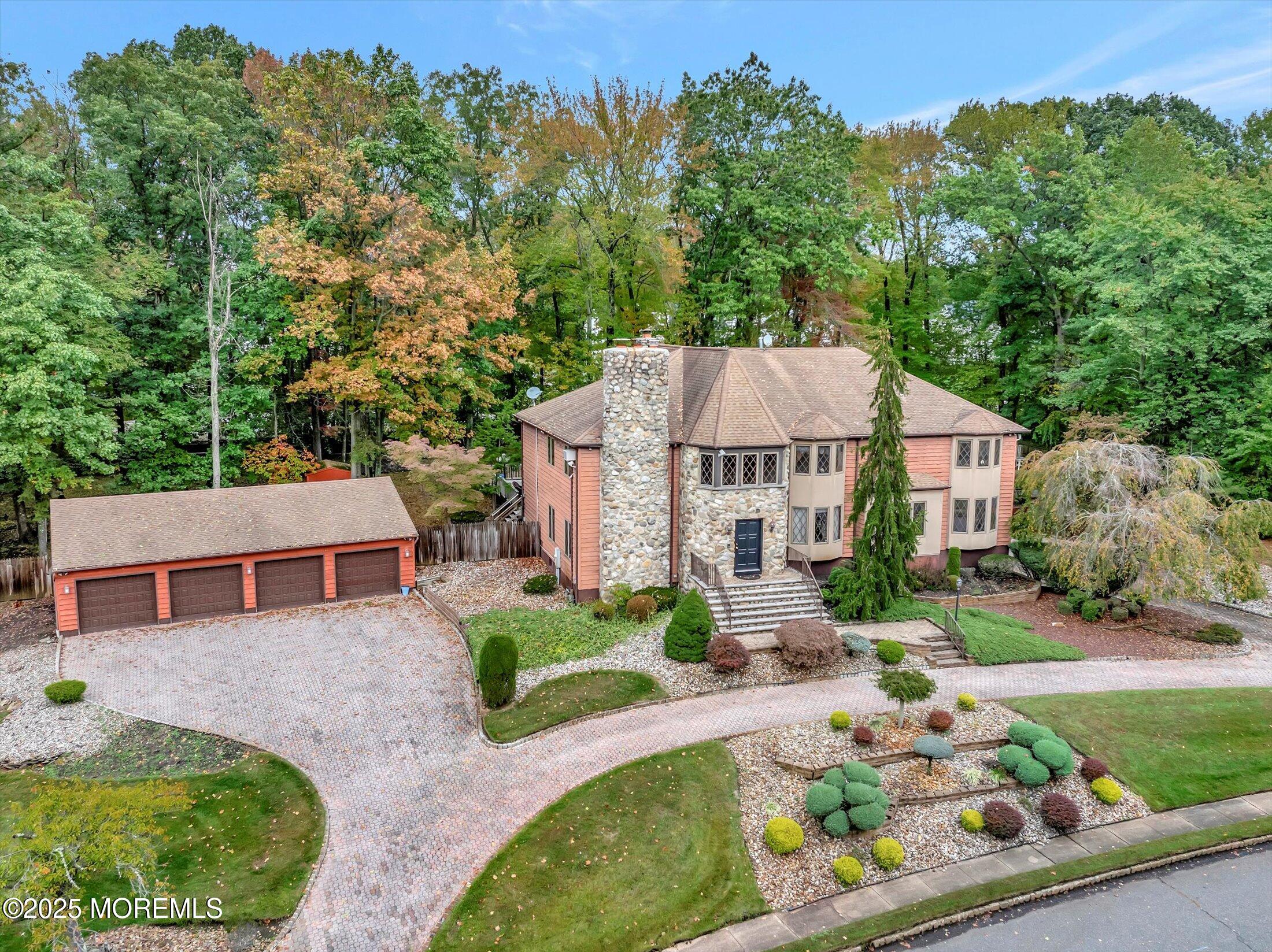 17 Emerald Drive Image 2