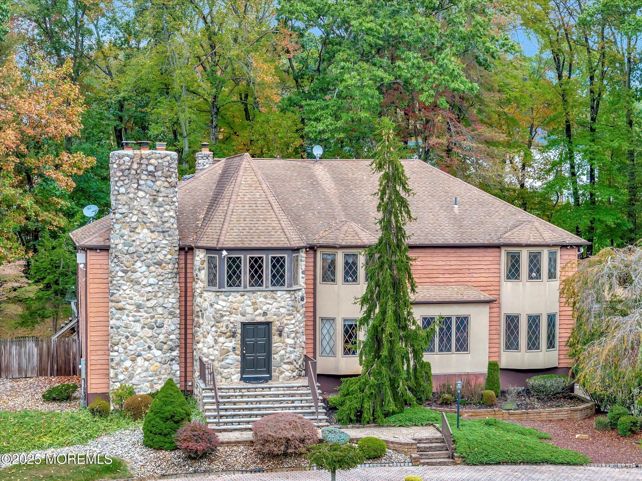 17 Emerald Drive Image 3