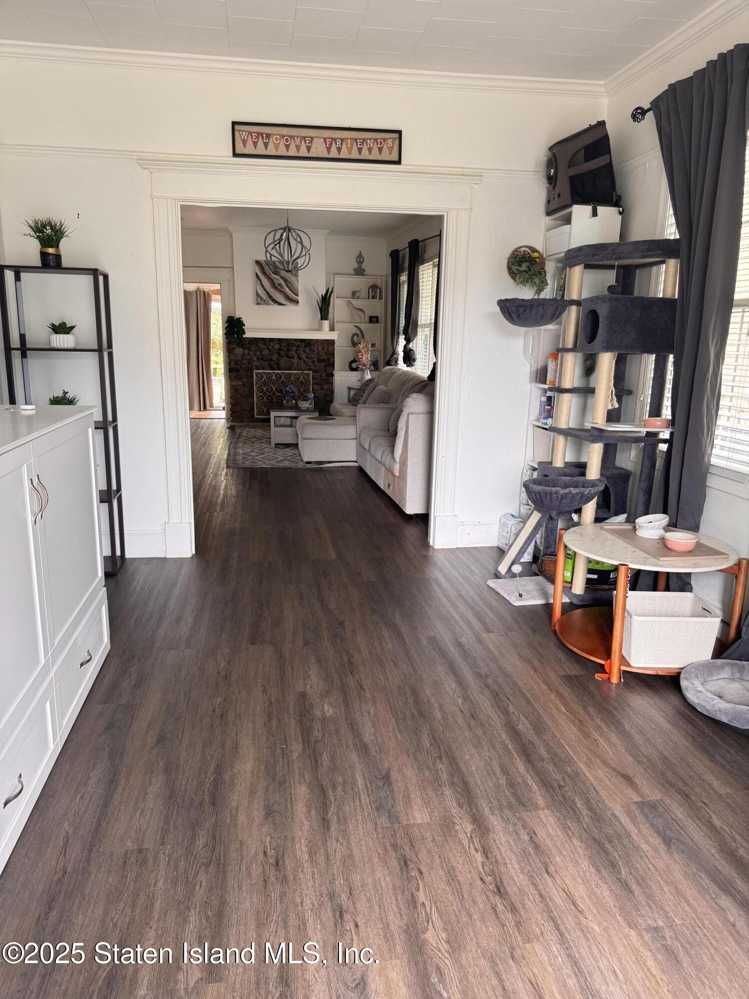 109 Saint Stephens Place Image 4