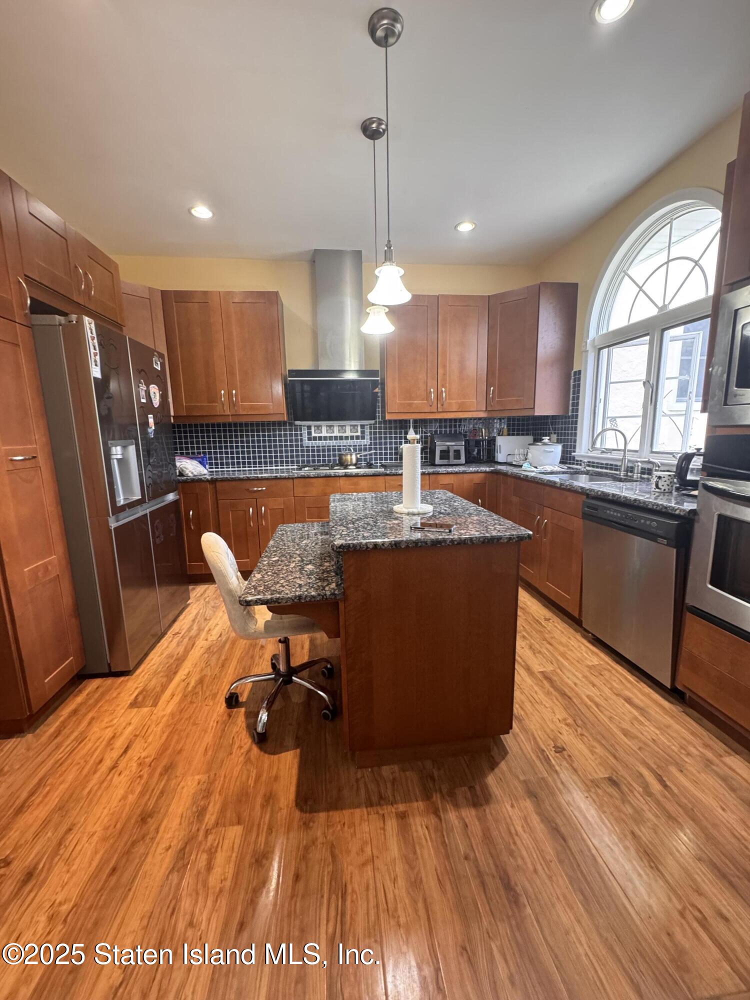 109 Saint Stephens Place, Staten Island, NY, 10306 image 7