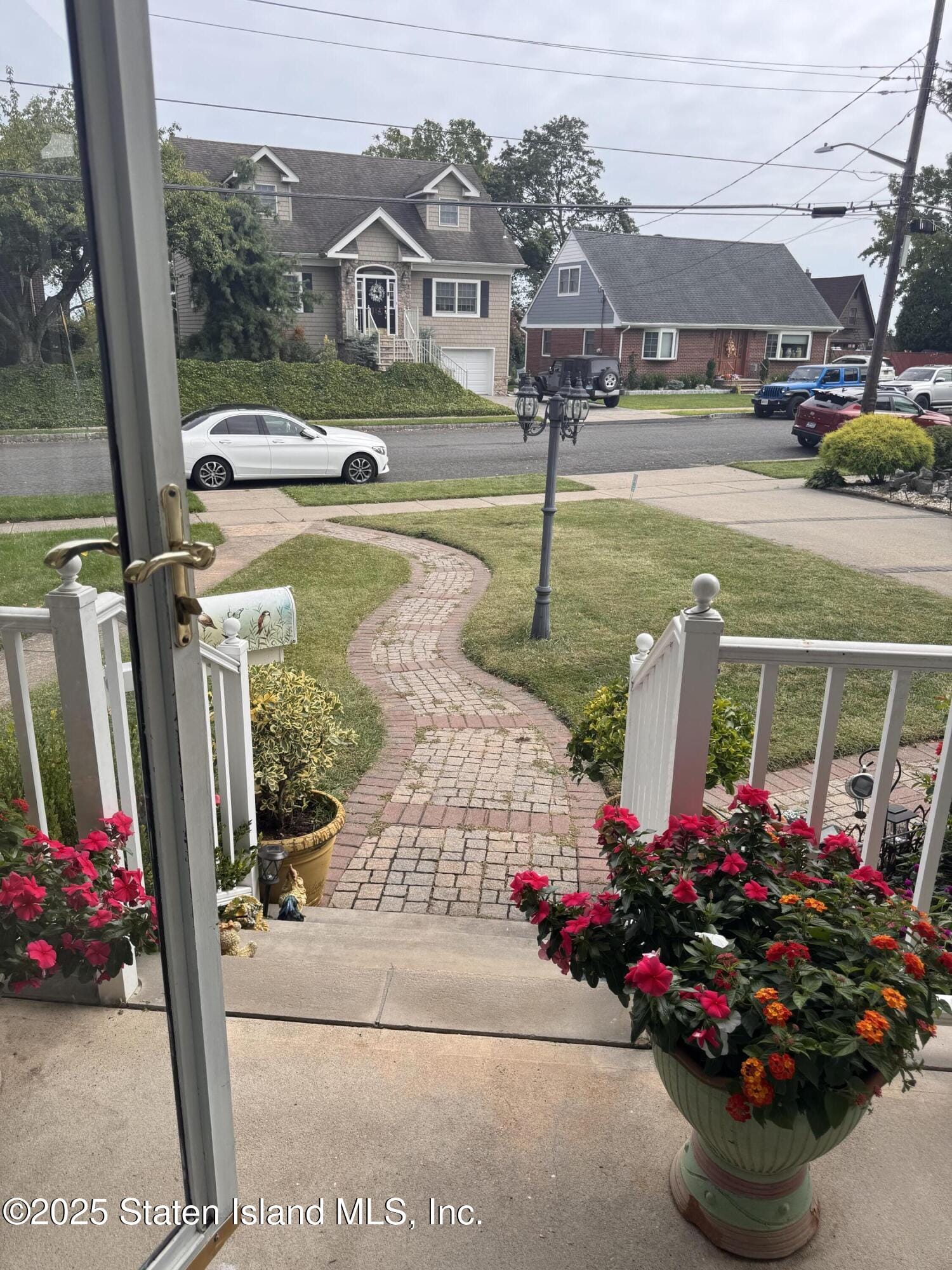 109 Saint Stephens Place Image 3