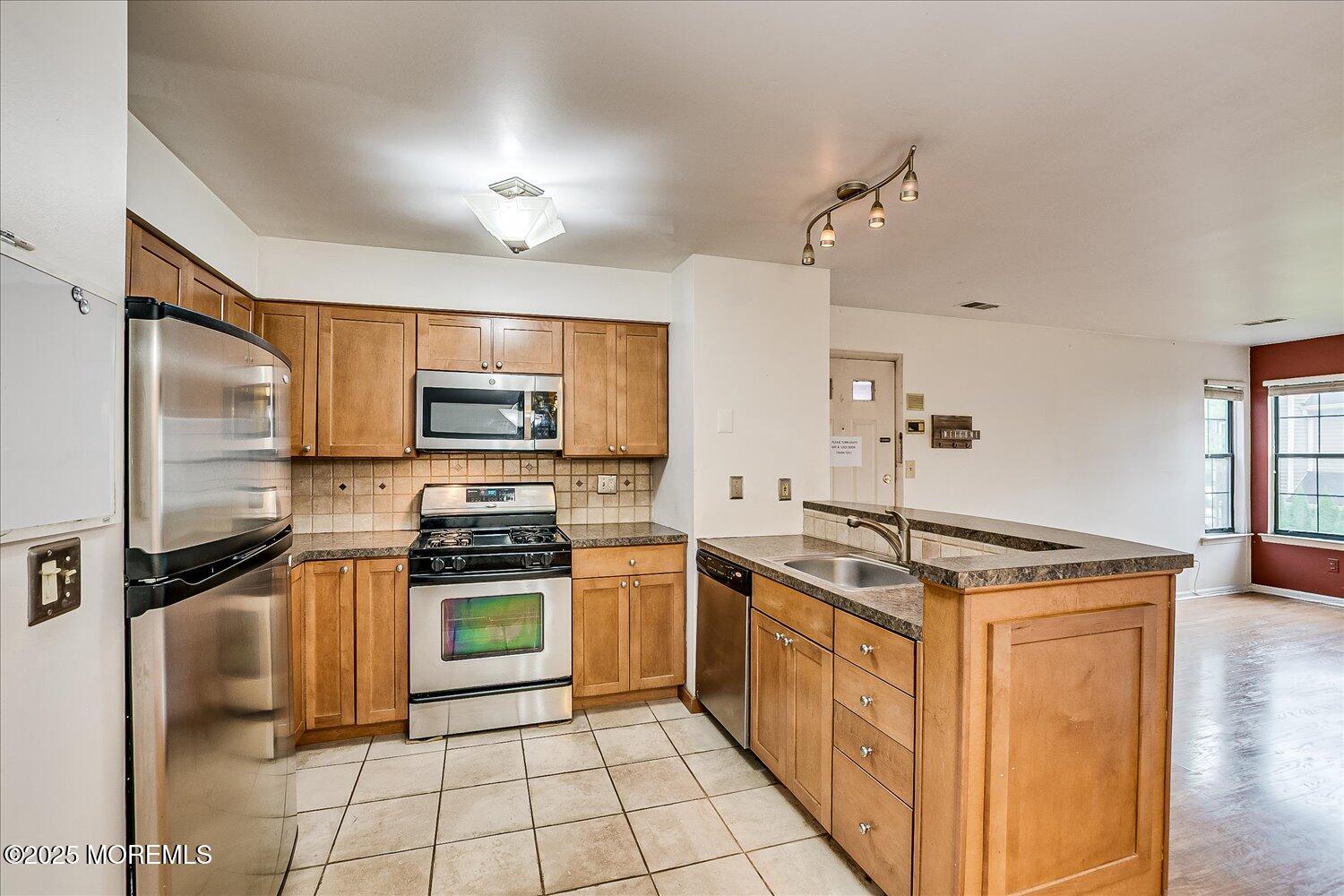 353 Crosspointe Drive 353, East Brunswick, NJ, 08816 image 13