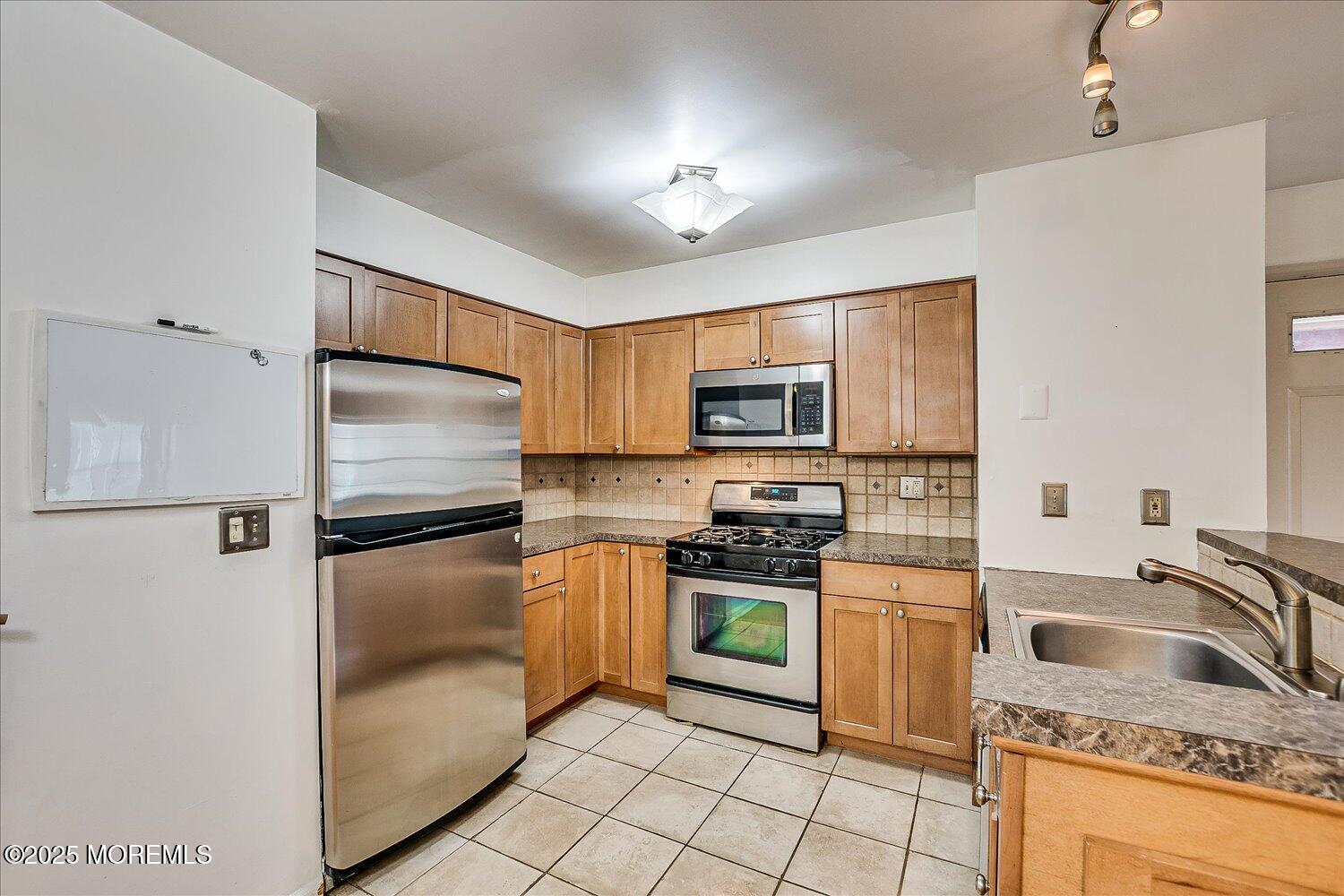 353 Crosspointe Drive 353, East Brunswick, NJ, 08816 image 14