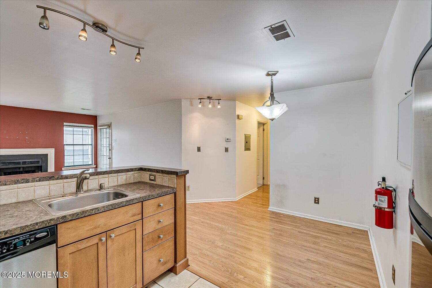 353 Crosspointe Drive 353, East Brunswick, NJ, 08816 image 16