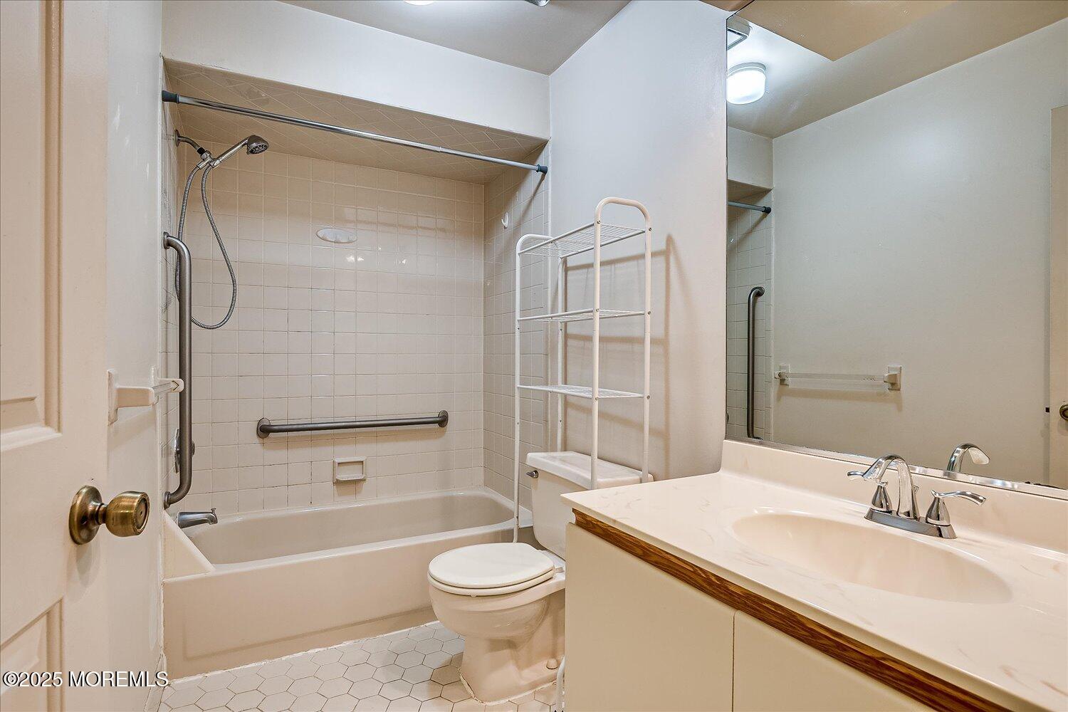 353 Crosspointe Drive 353, East Brunswick, NJ, 08816 image 20