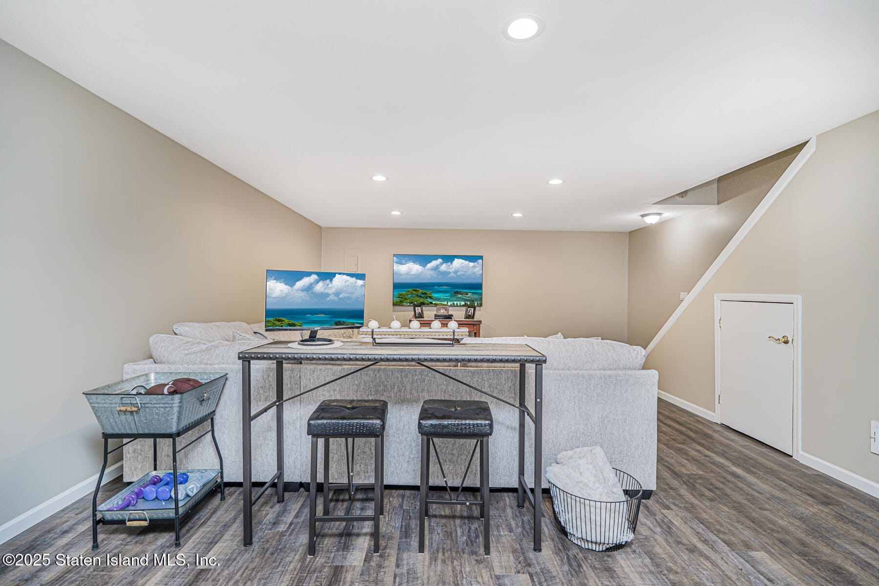 27 Berry Court Image 5