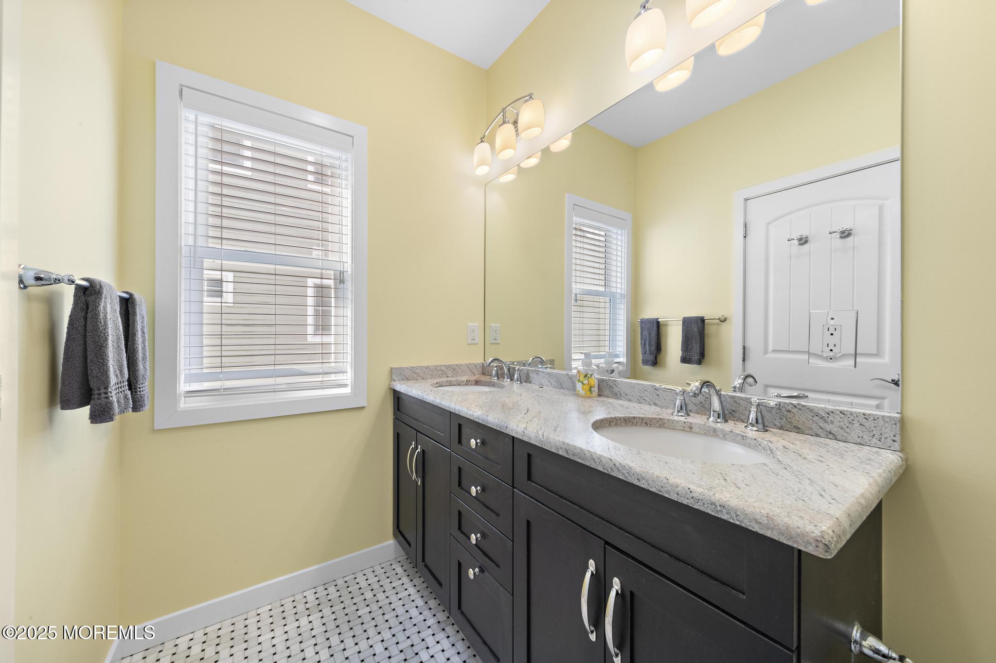 27 W South 33rd Street, Long Beach Twp, NJ, 08008 image 33