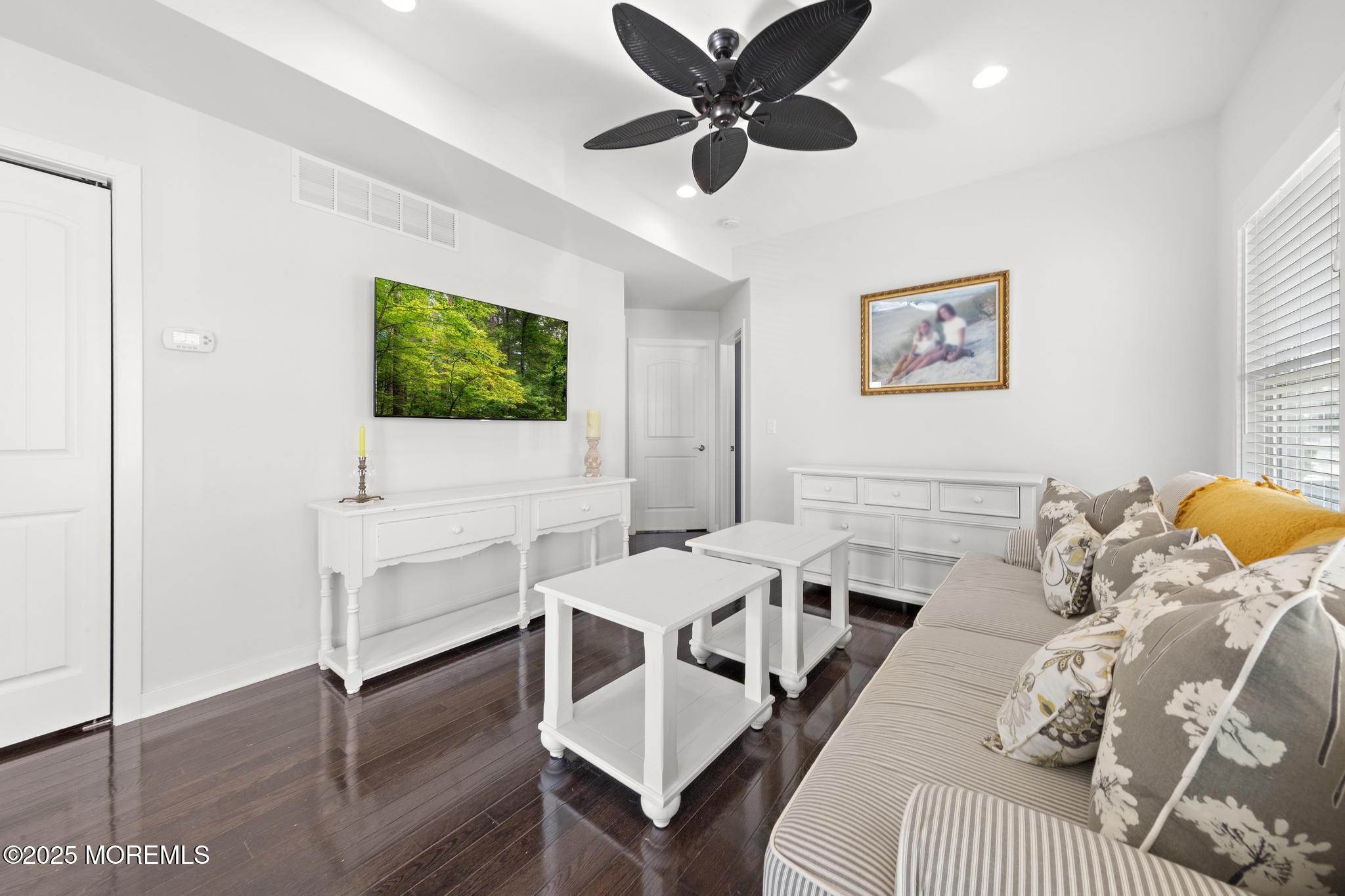 27 W South 33rd Street, Long Beach Twp, NJ, 08008 image 39
