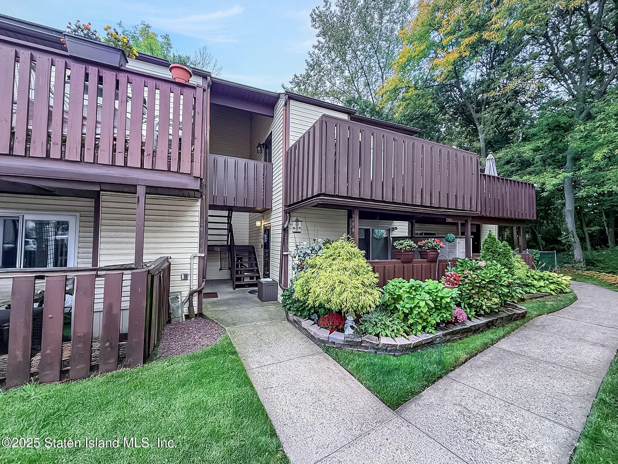 264 Timber Ridge Drive, Staten Island, NY, 10306