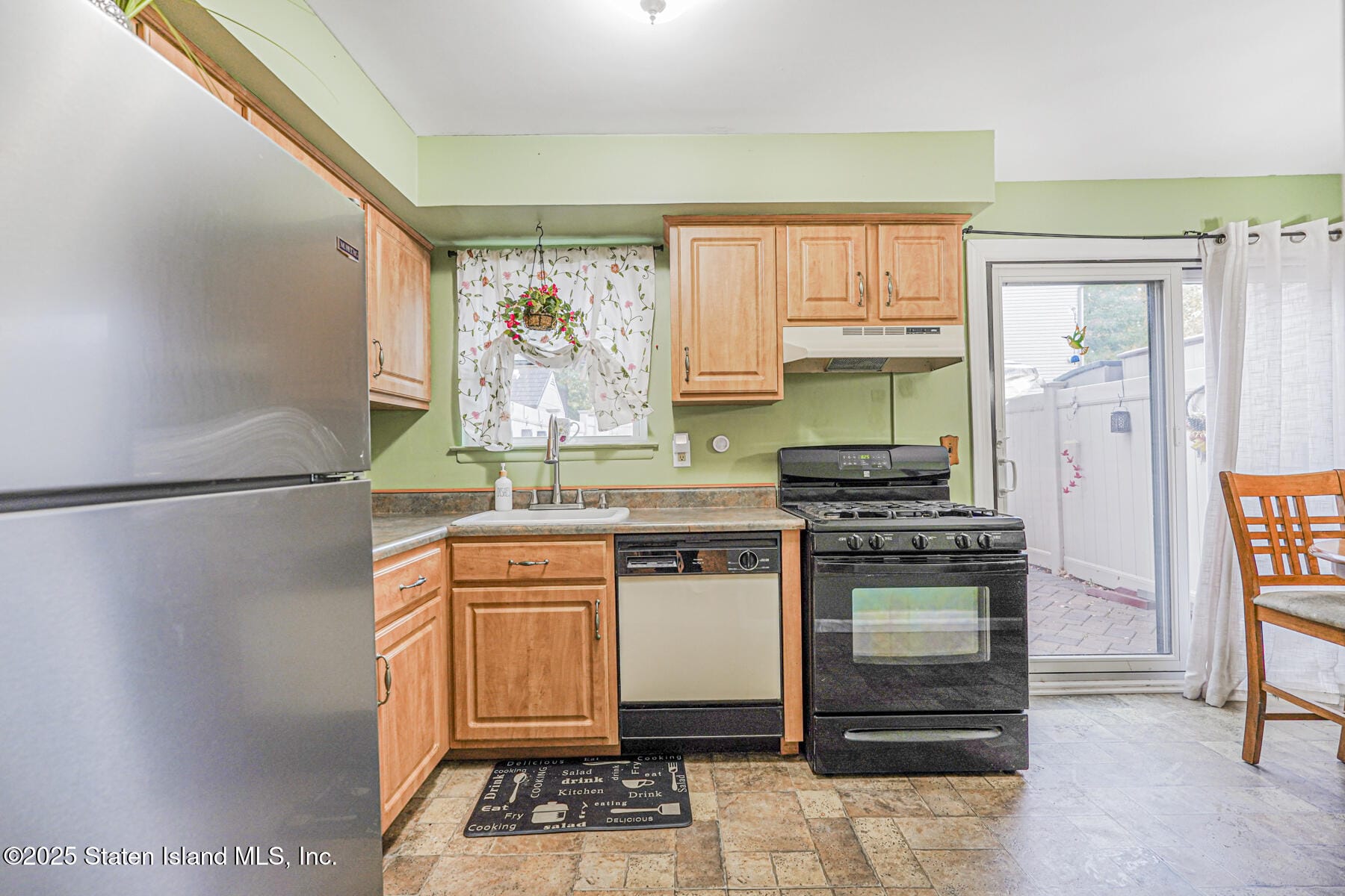 40 Bower Court, Staten Island, NY, 10309 image 6