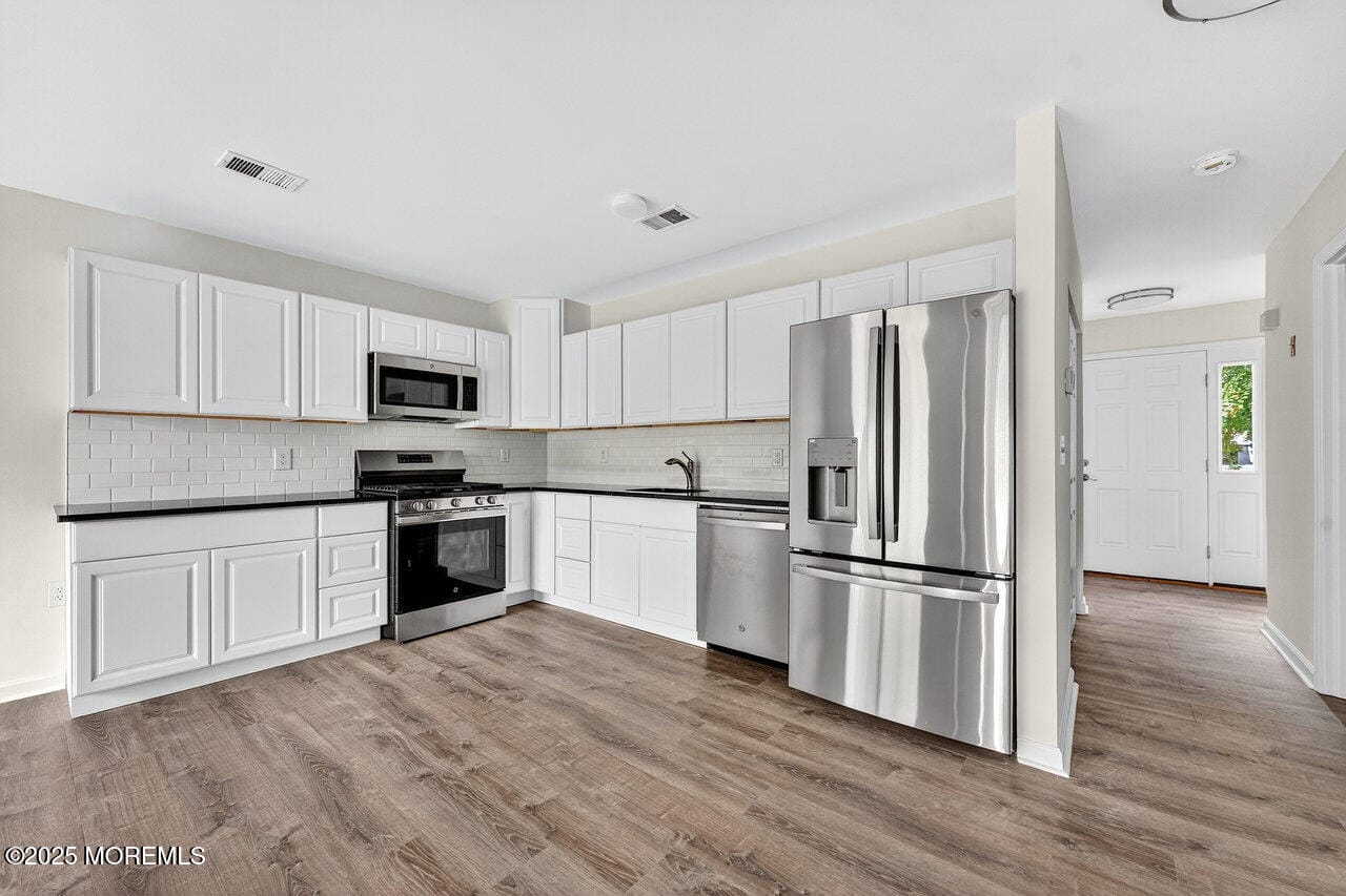 34 S Pointe Circle, Tinton Falls, NJ, 07753 image 8