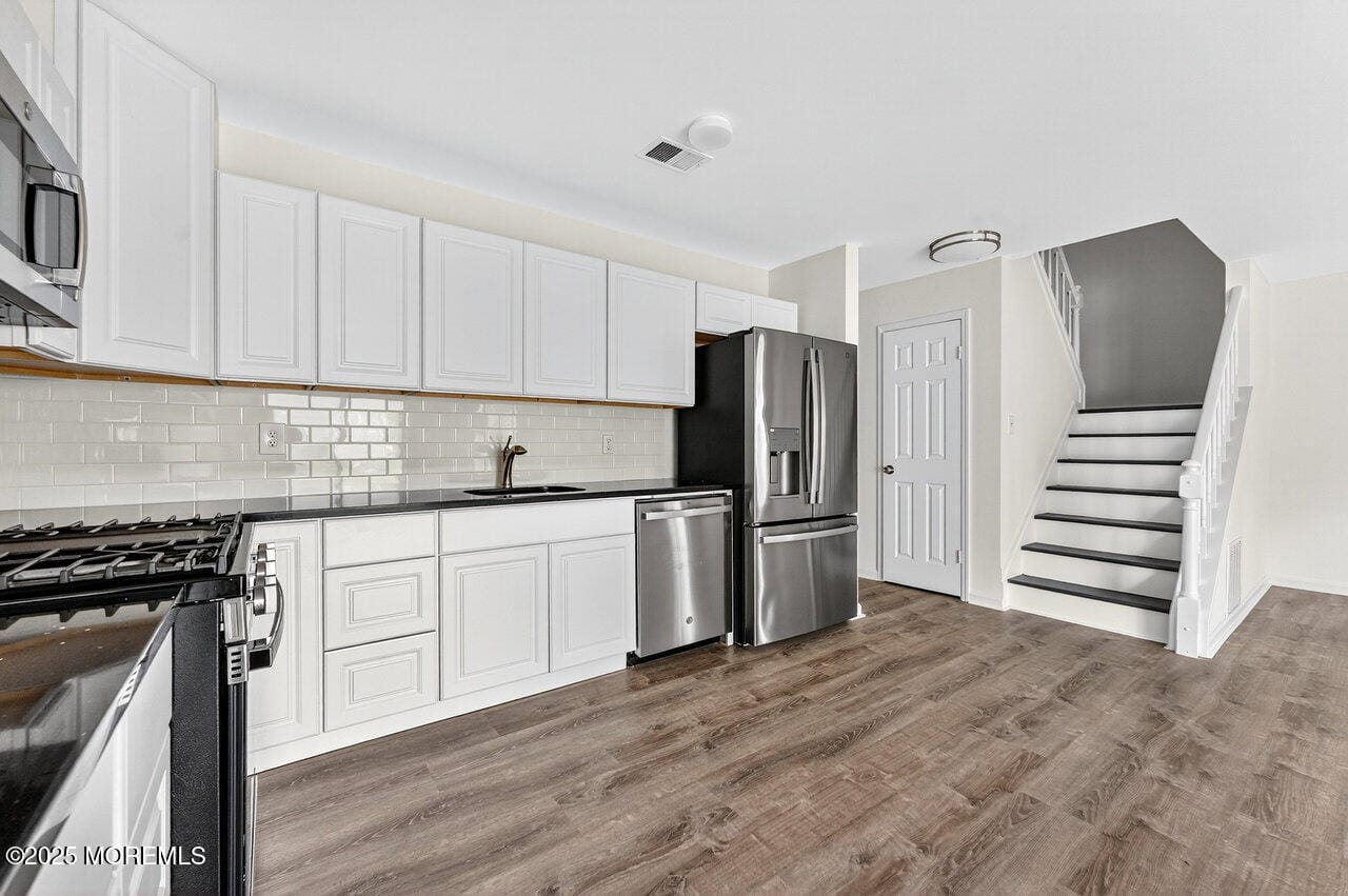 34 S Pointe Circle, Tinton Falls, NJ, 07753 image 9