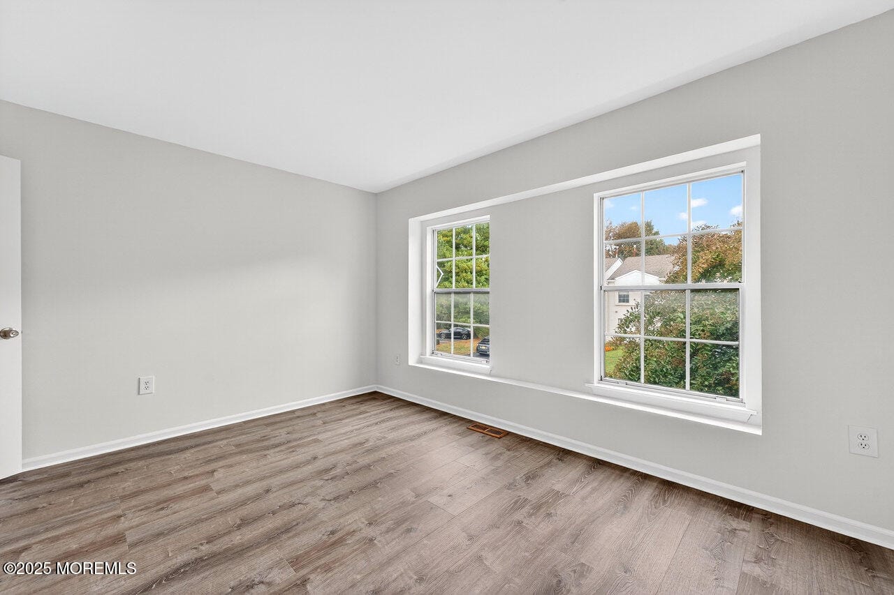 34 S Pointe Circle, Tinton Falls, NJ, 07753 image 11