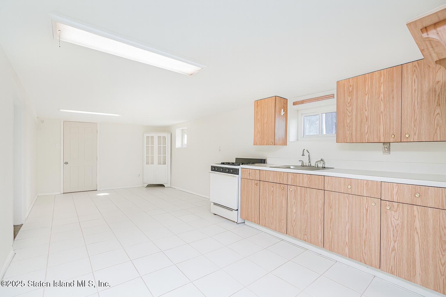 252 Dickie Avenue, Staten Island, NY, 10314 image 28