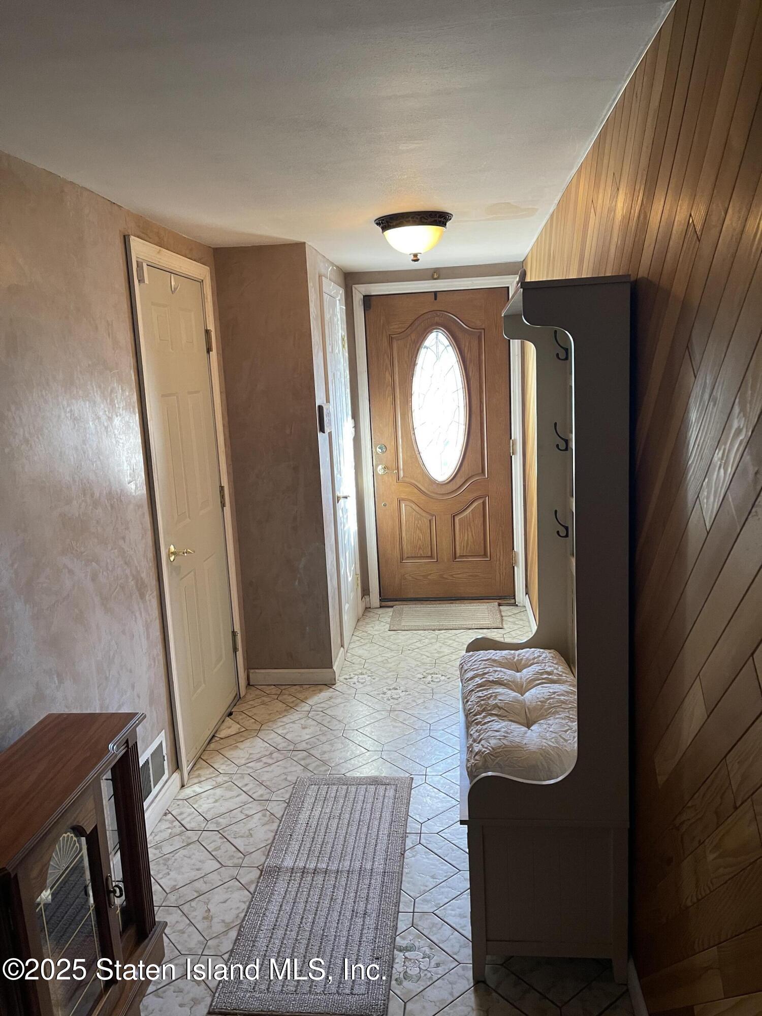 524 Eltingville Boulevard Image 4