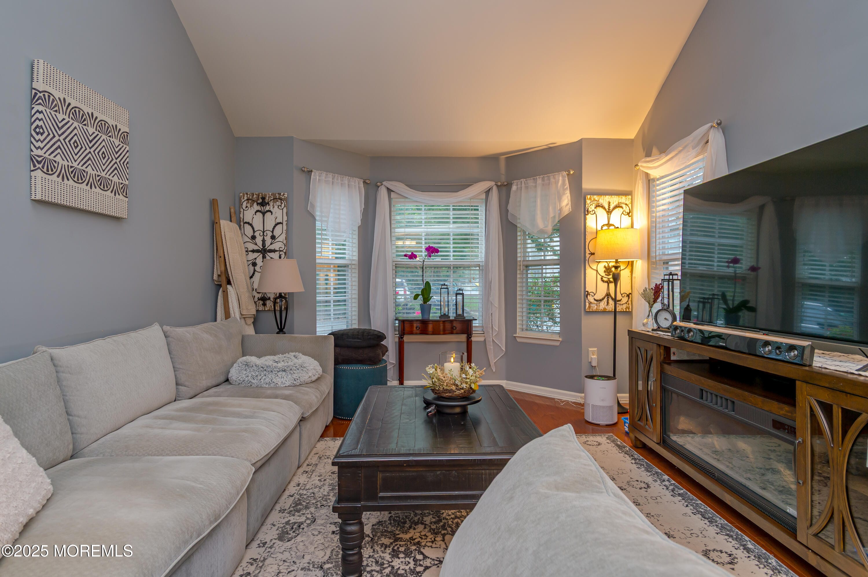 2007 Grassy Hollow Drive Image 3