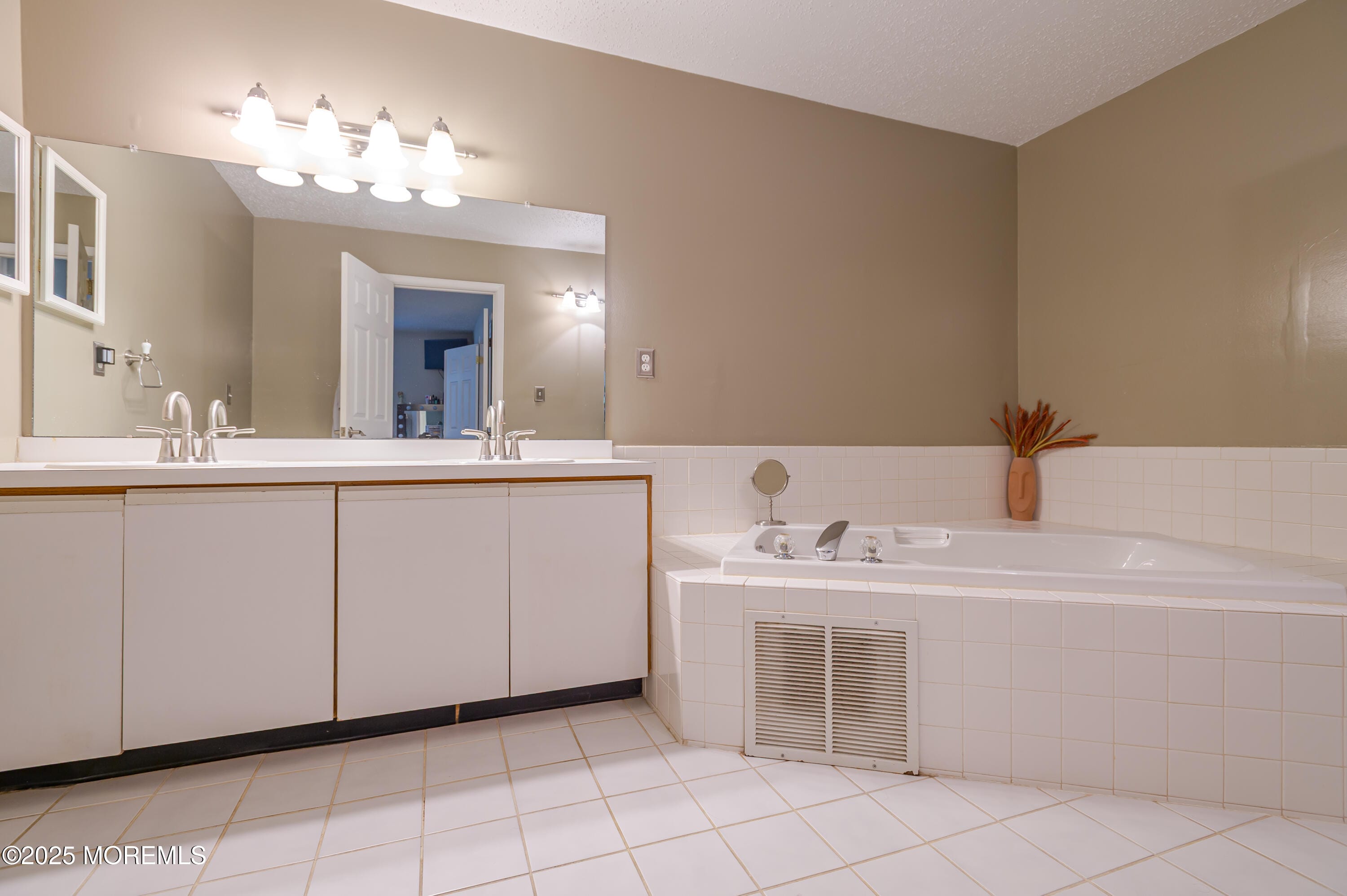 2007 Grassy Hollow Drive, Toms River, NJ, 08755 image 20